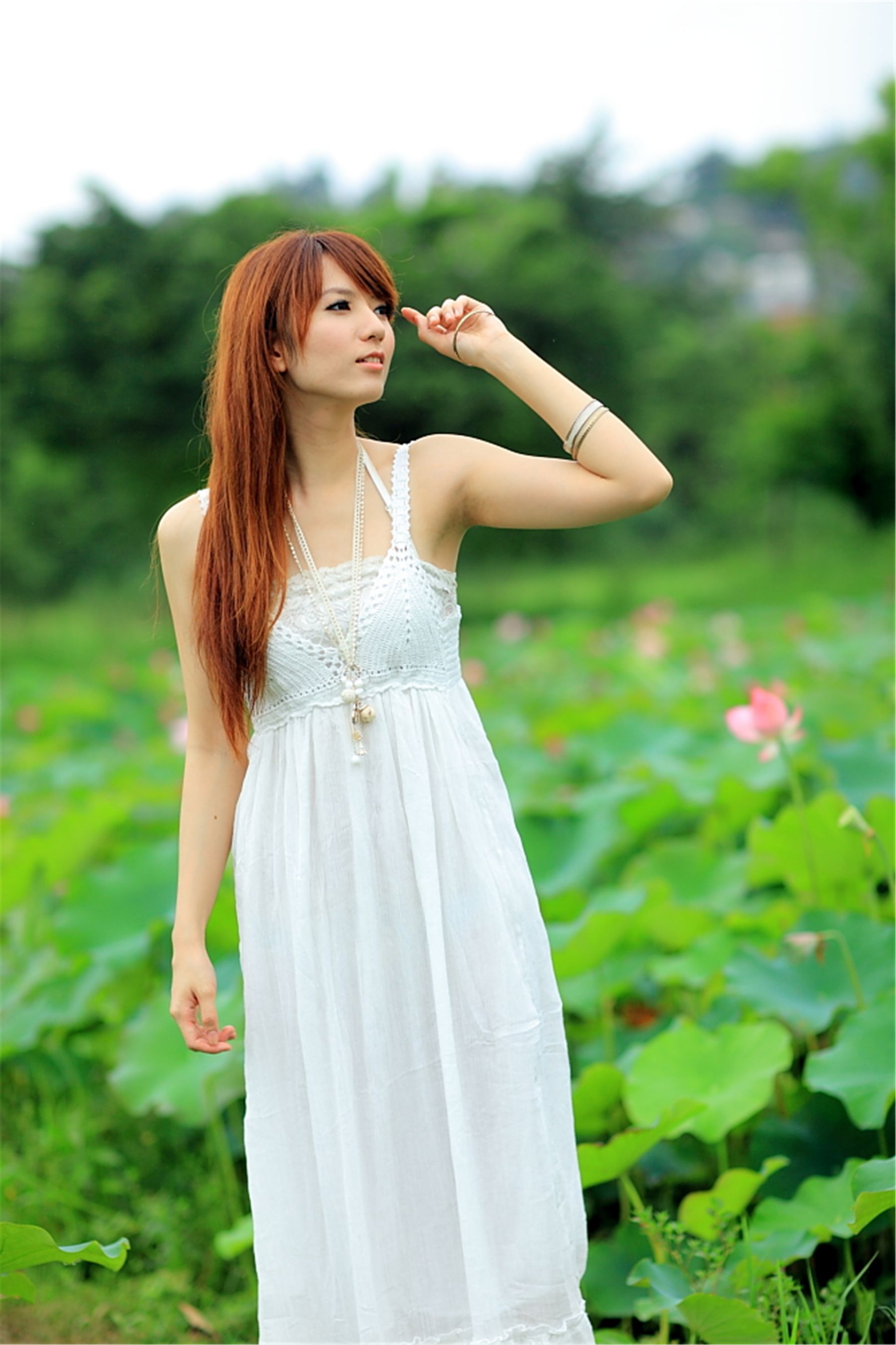 台湾正妹小静《农场初夏田园风光》唯美白裙系列