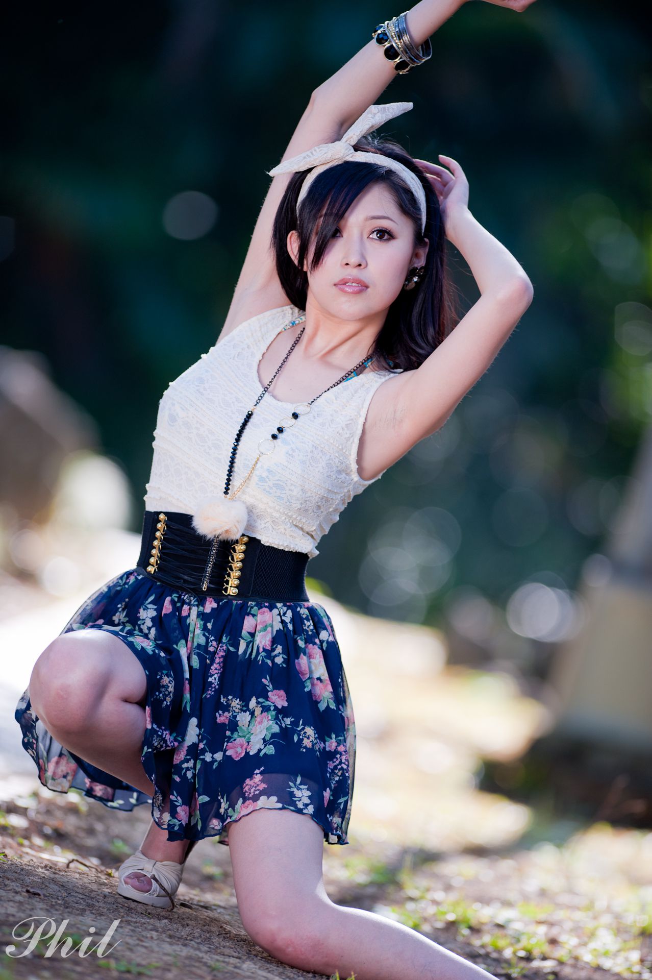 Beautyleg腿模Avy《连衣裙公园外拍》