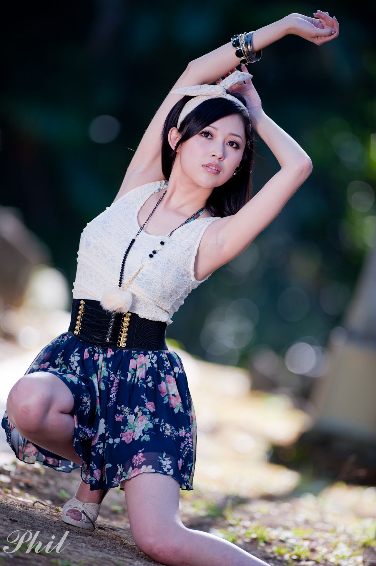 Beautyleg腿模Avy《连衣裙公园外拍》