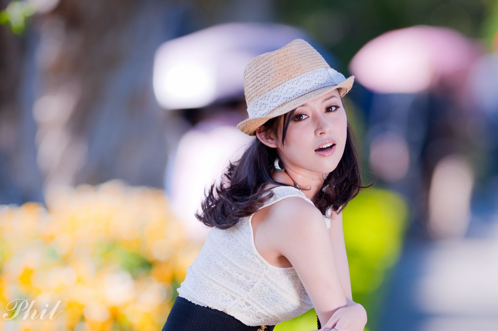 Beautyleg腿模Avy《连衣裙公园外拍》