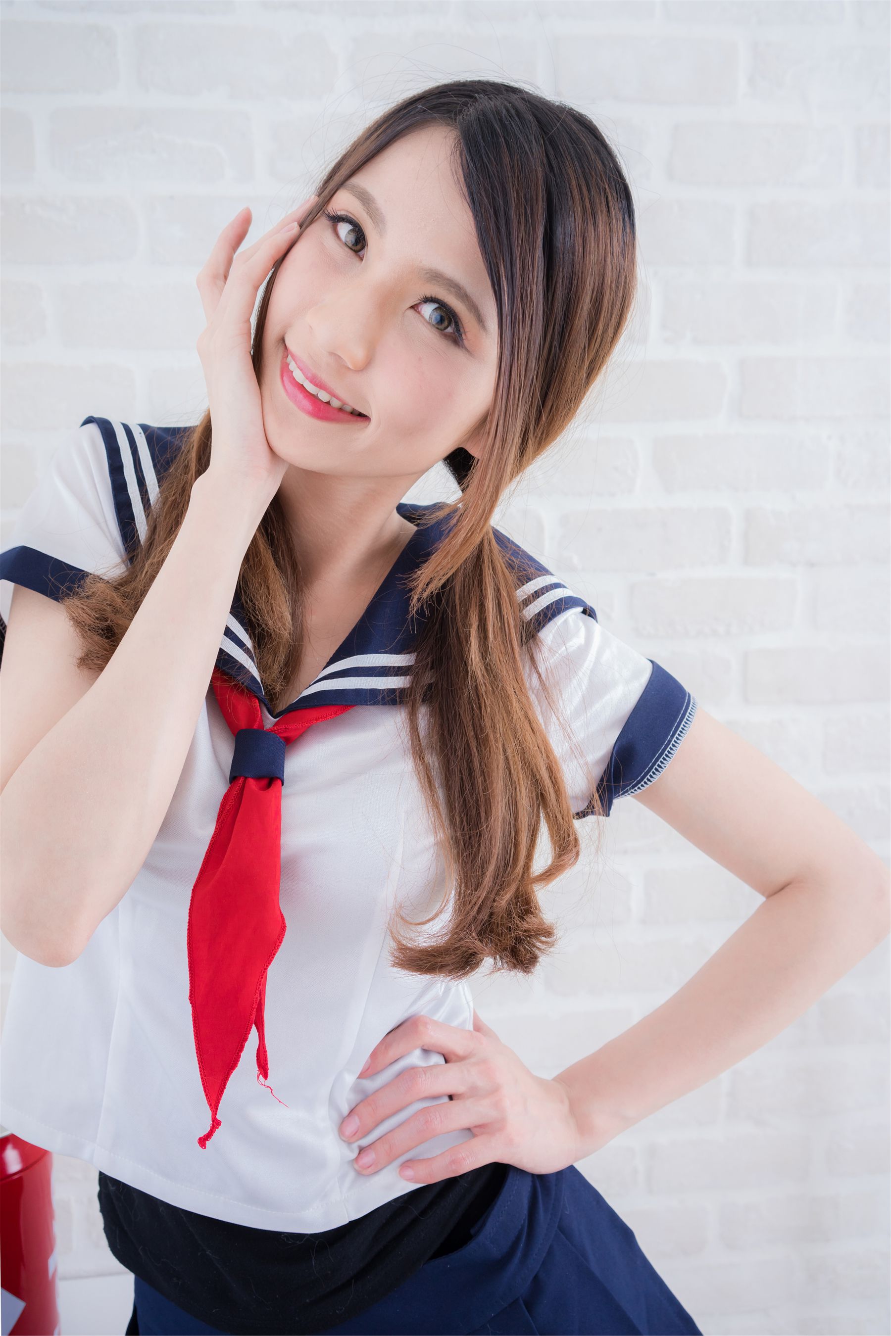 台湾正妹Candice蔡译心《清新水手服学妹》