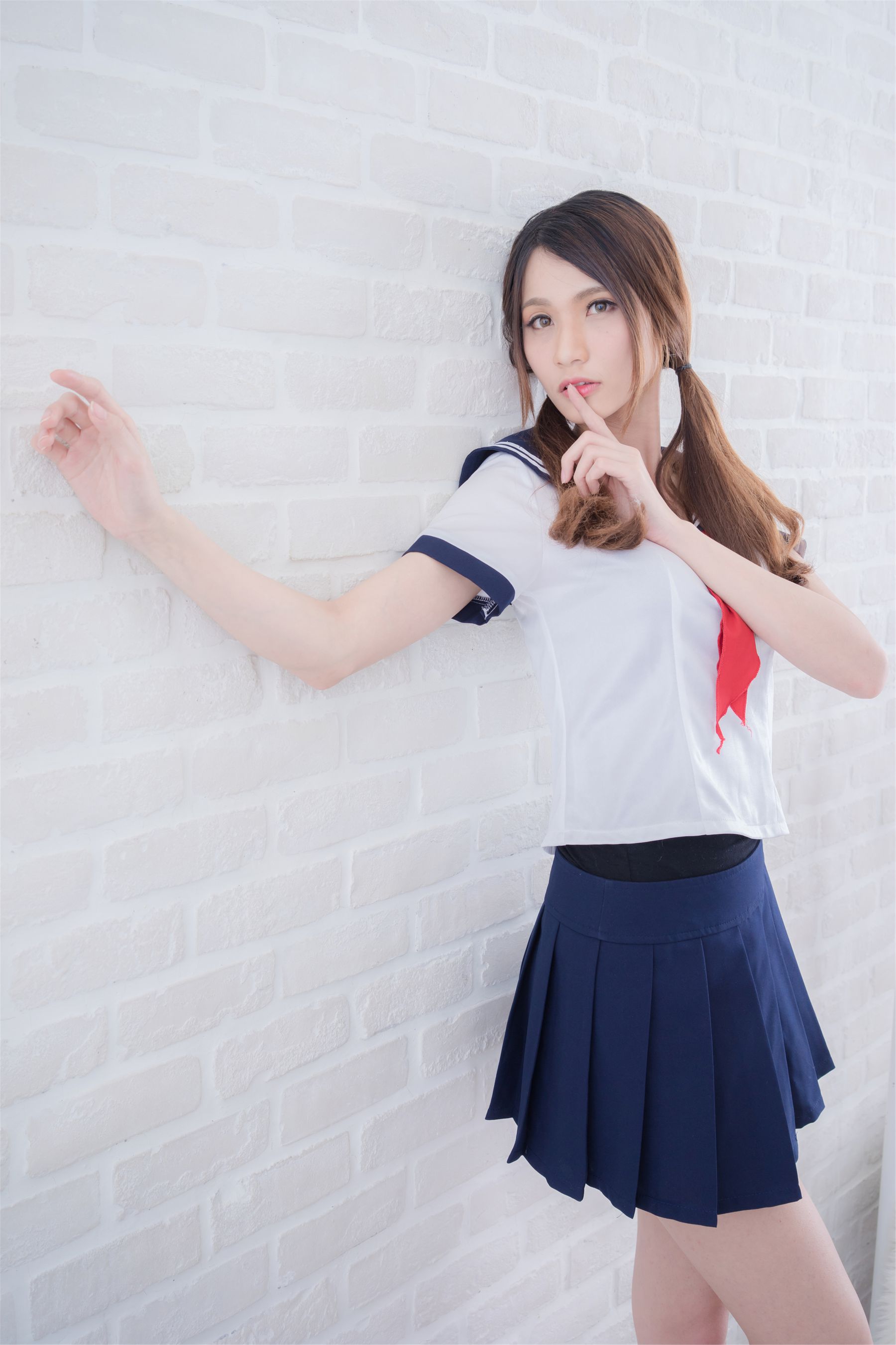 台湾正妹Candice蔡译心《清新水手服学妹》