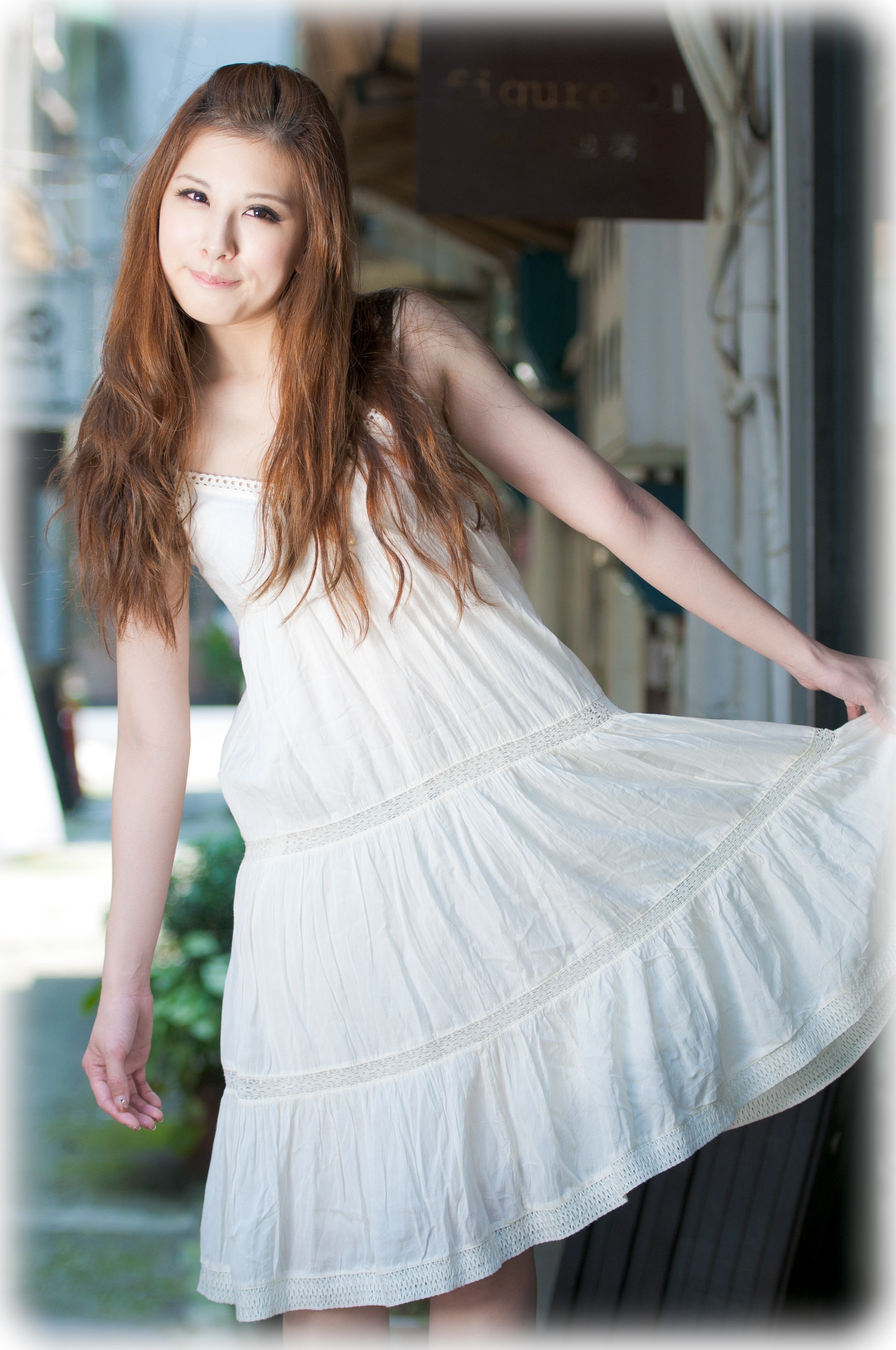 台湾美女小米Kate su《甜美长裙系列外拍》