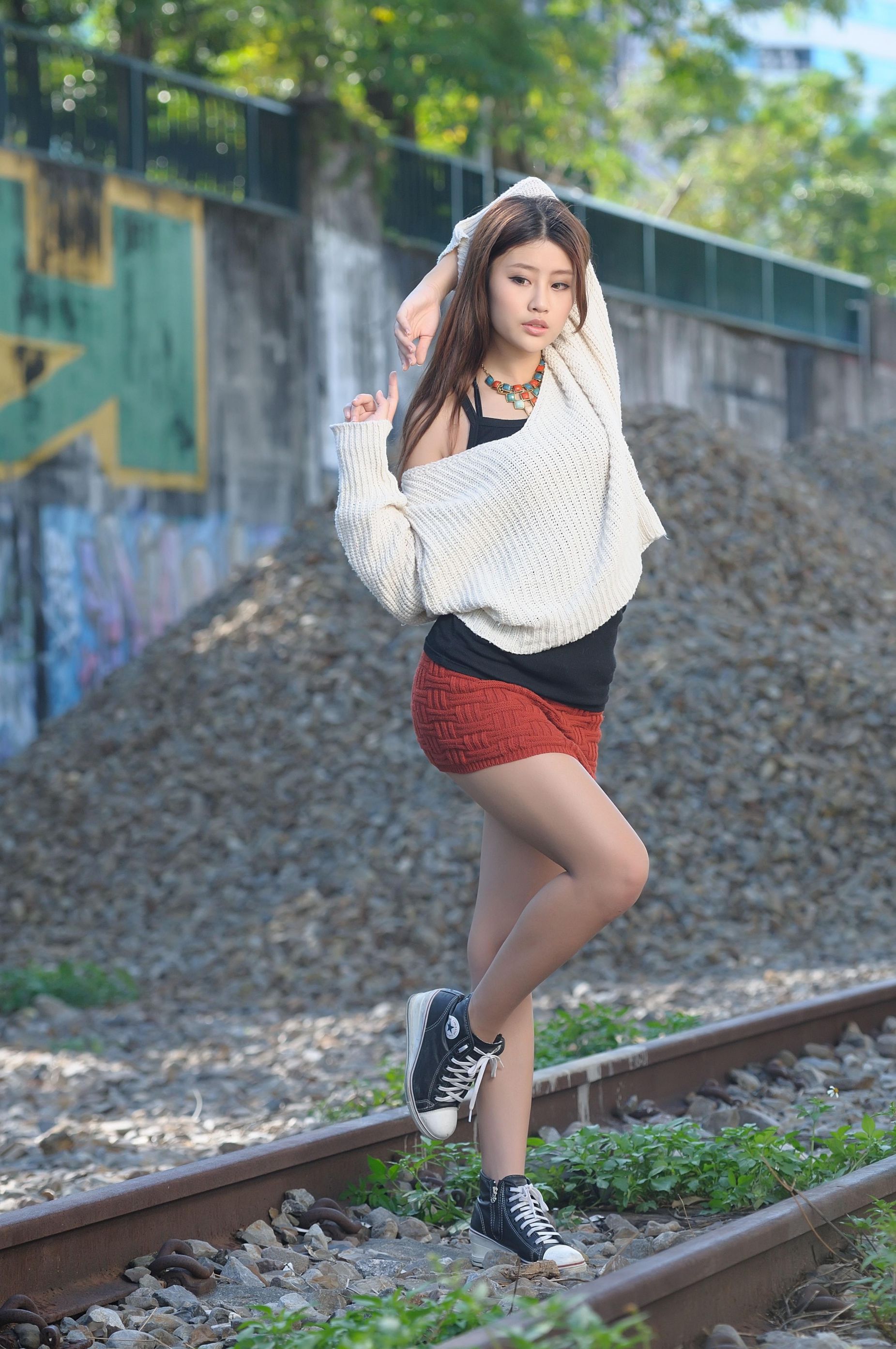 林真亦Yuna《小清新甜美外拍图片》写真合集