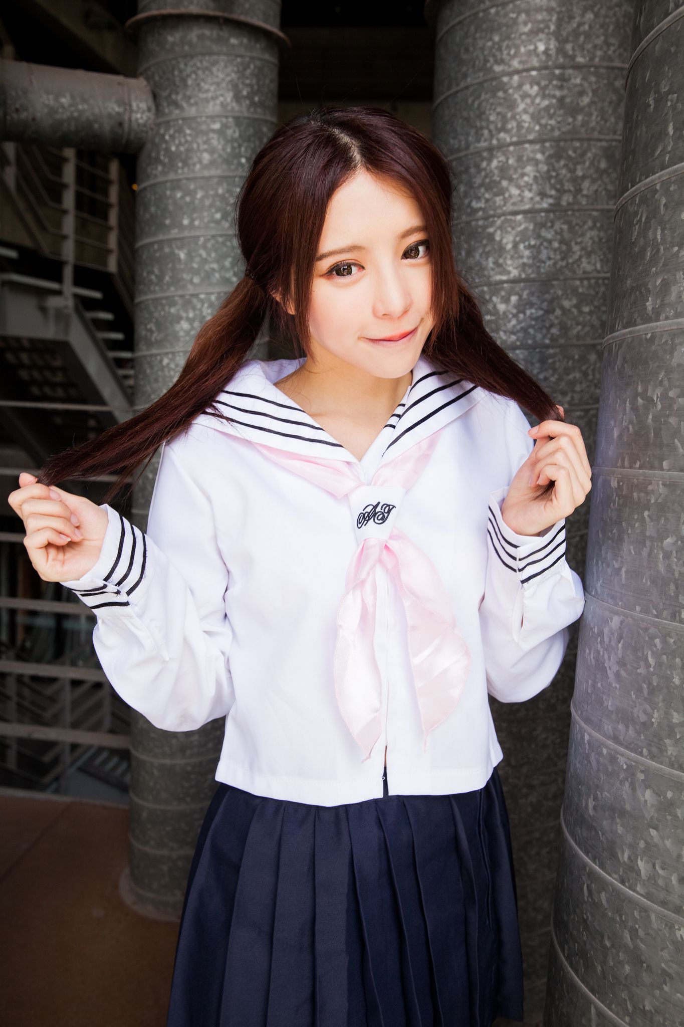 台湾美女张齐郡JULIE《长筒袜校服少女》