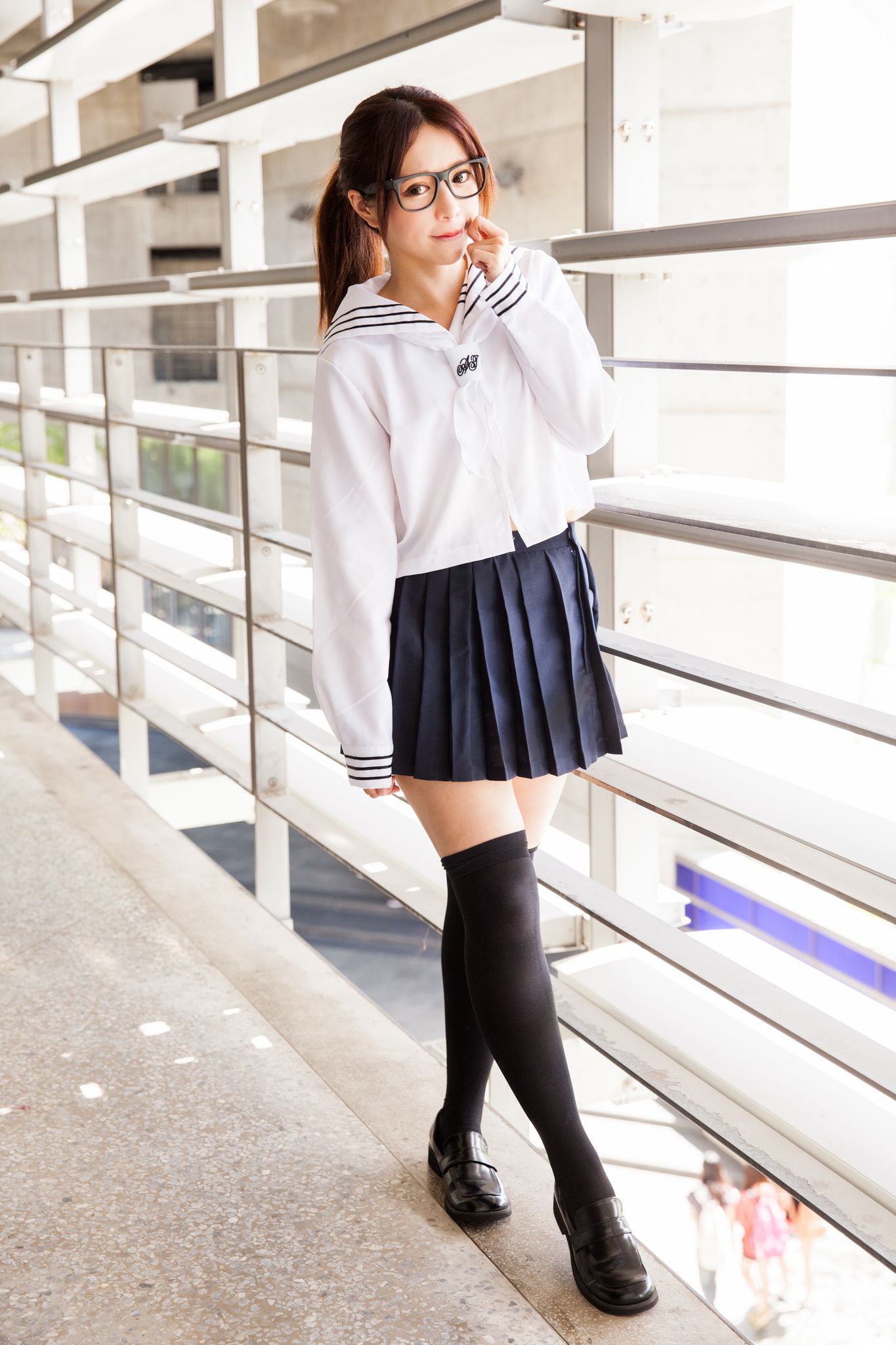 台湾美女张齐郡JULIE《长筒袜校服少女》