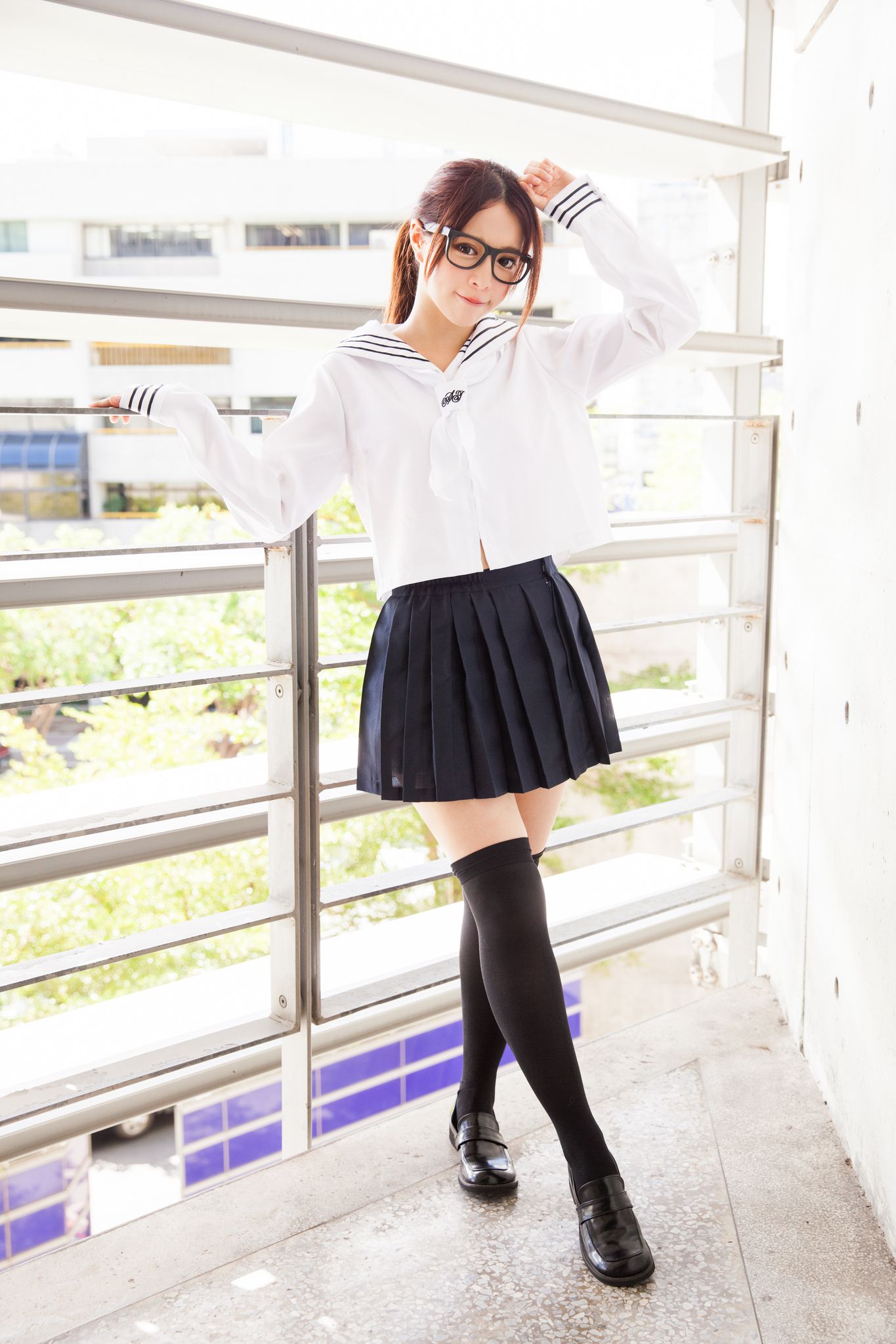 台湾美女张齐郡JULIE《长筒袜校服少女》