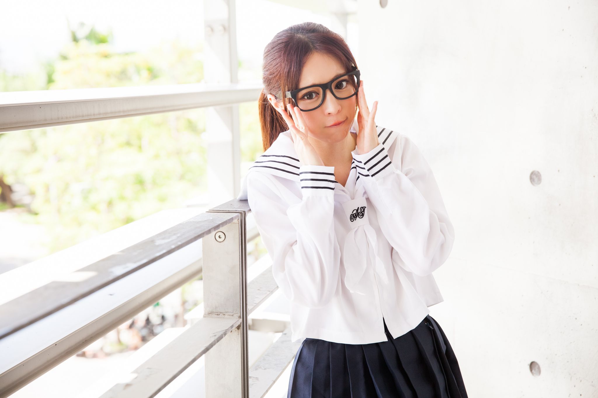台湾美女张齐郡JULIE《长筒袜校服少女》