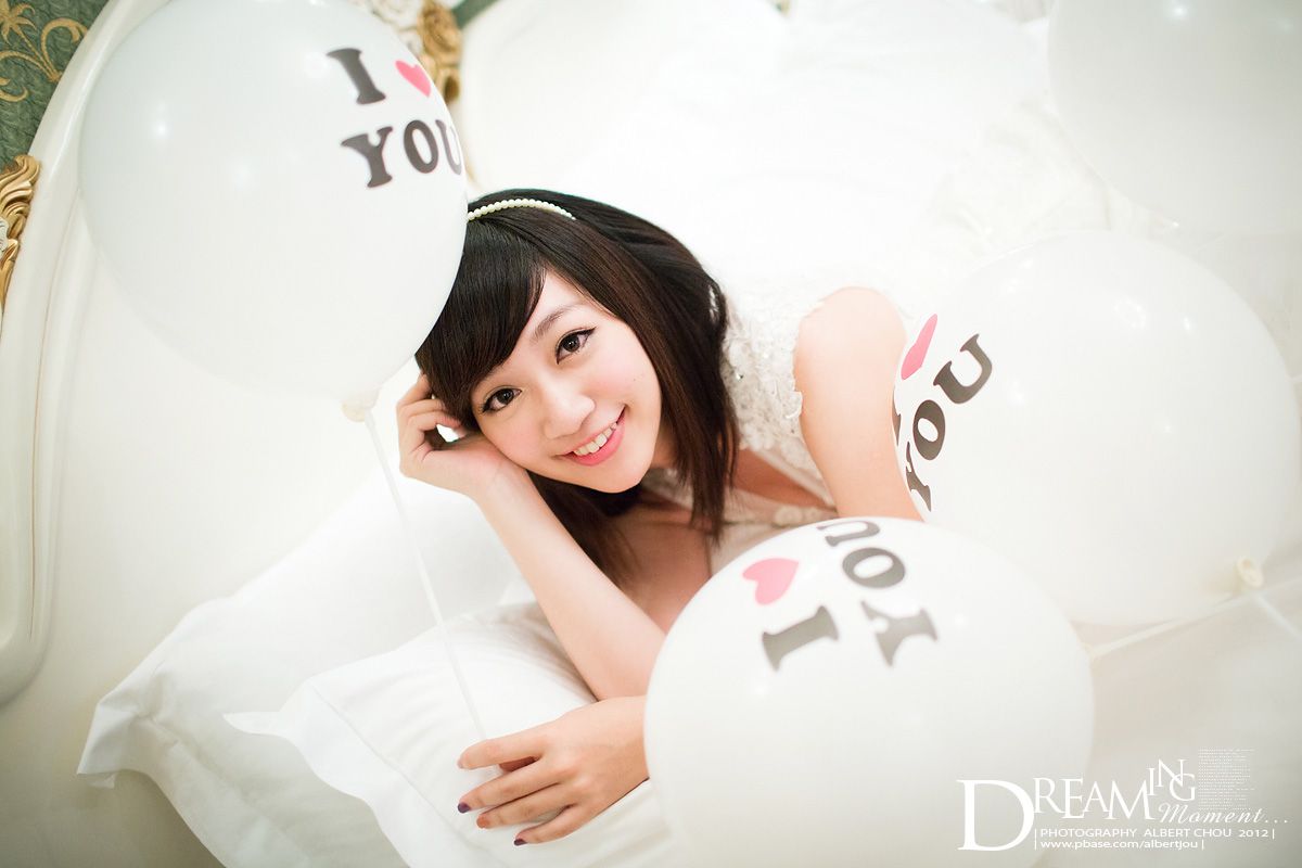 台湾网络红人Winnie小雪《清境?秋Dream Momen》婚纱篇