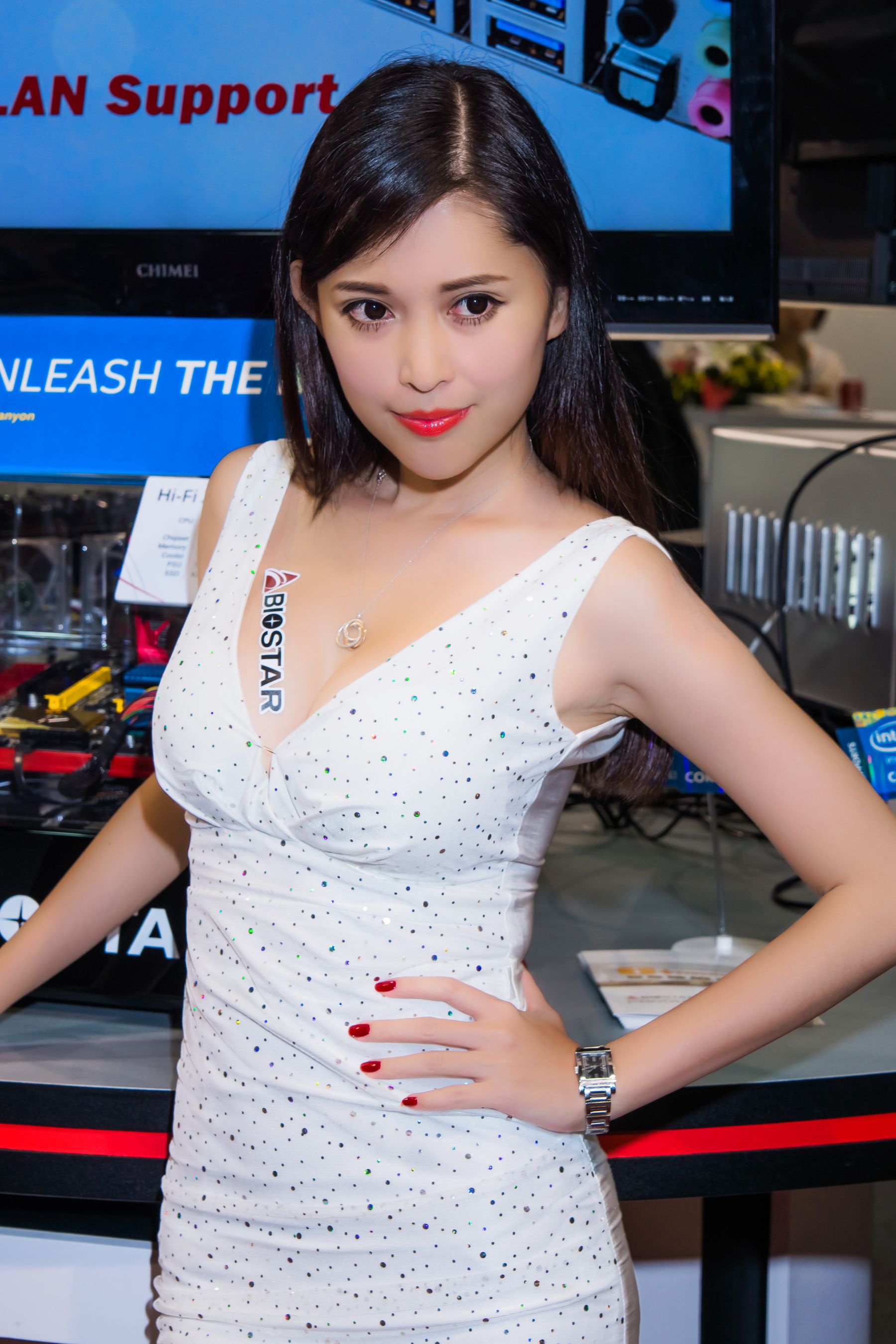 Beautyleg腿模Avy《各类展台高清美图》大合集