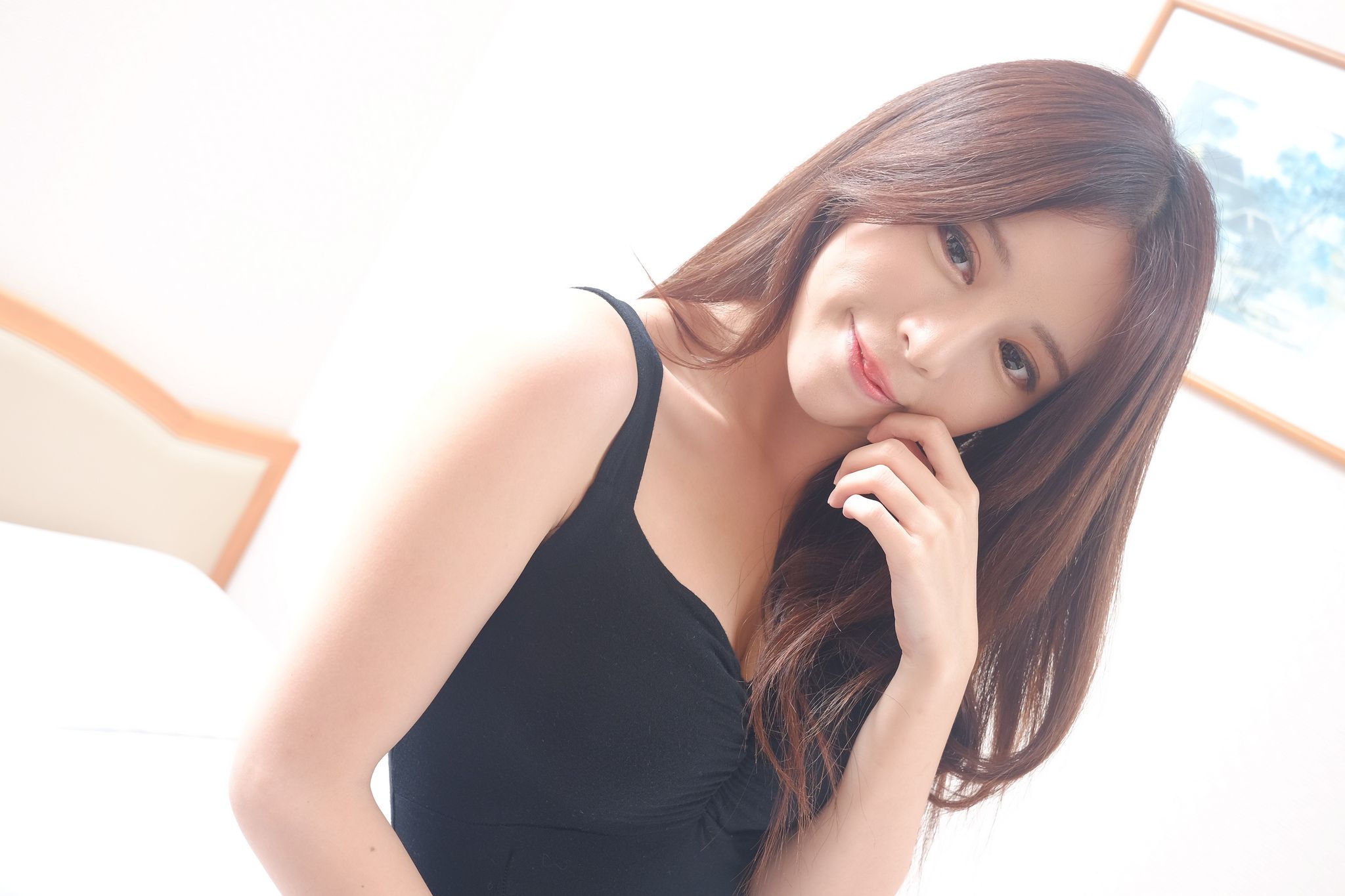 网红嫩模张齐郡JULIE《甜美吊带女神》