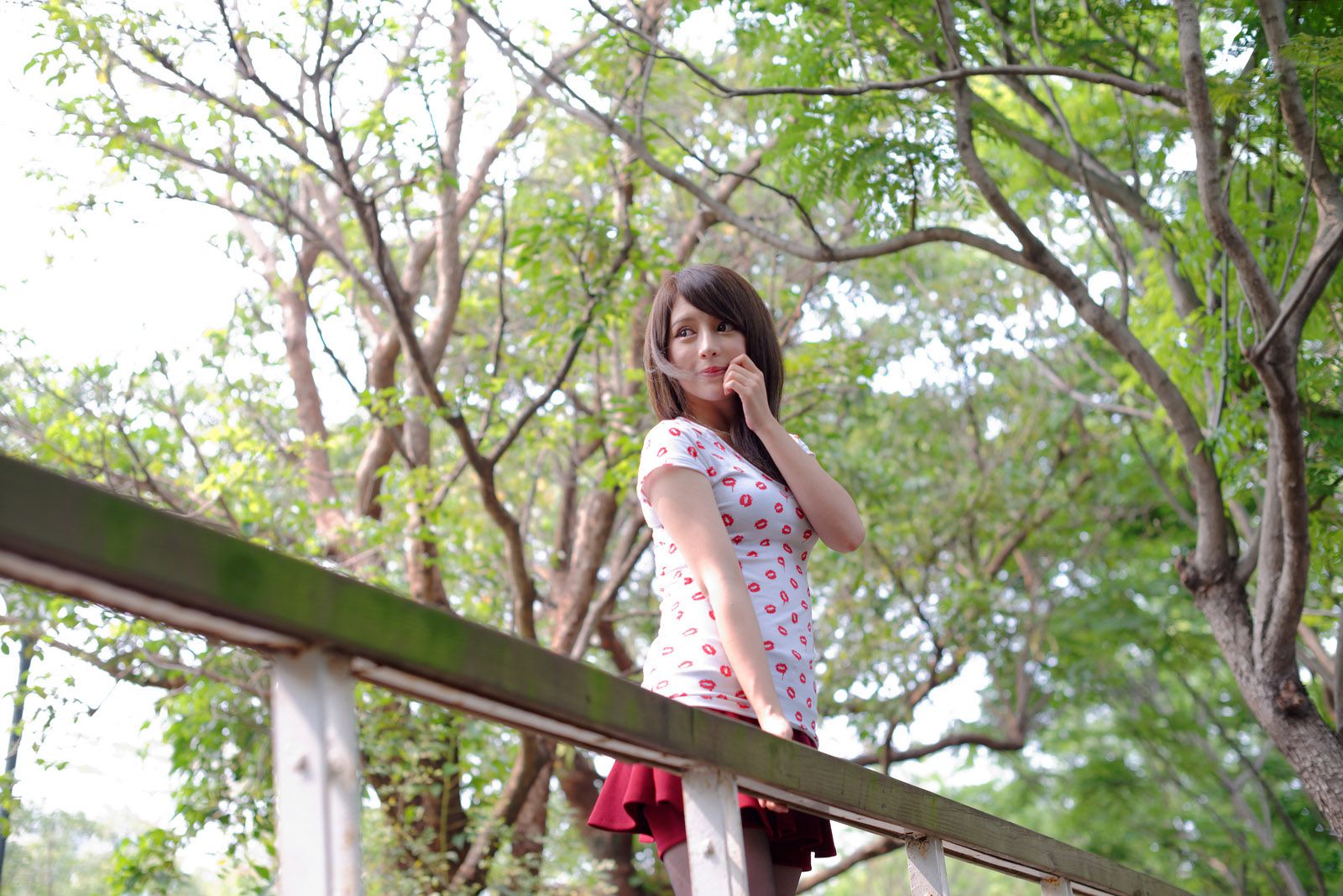 台湾女神张齐郡JULIE《踏青》