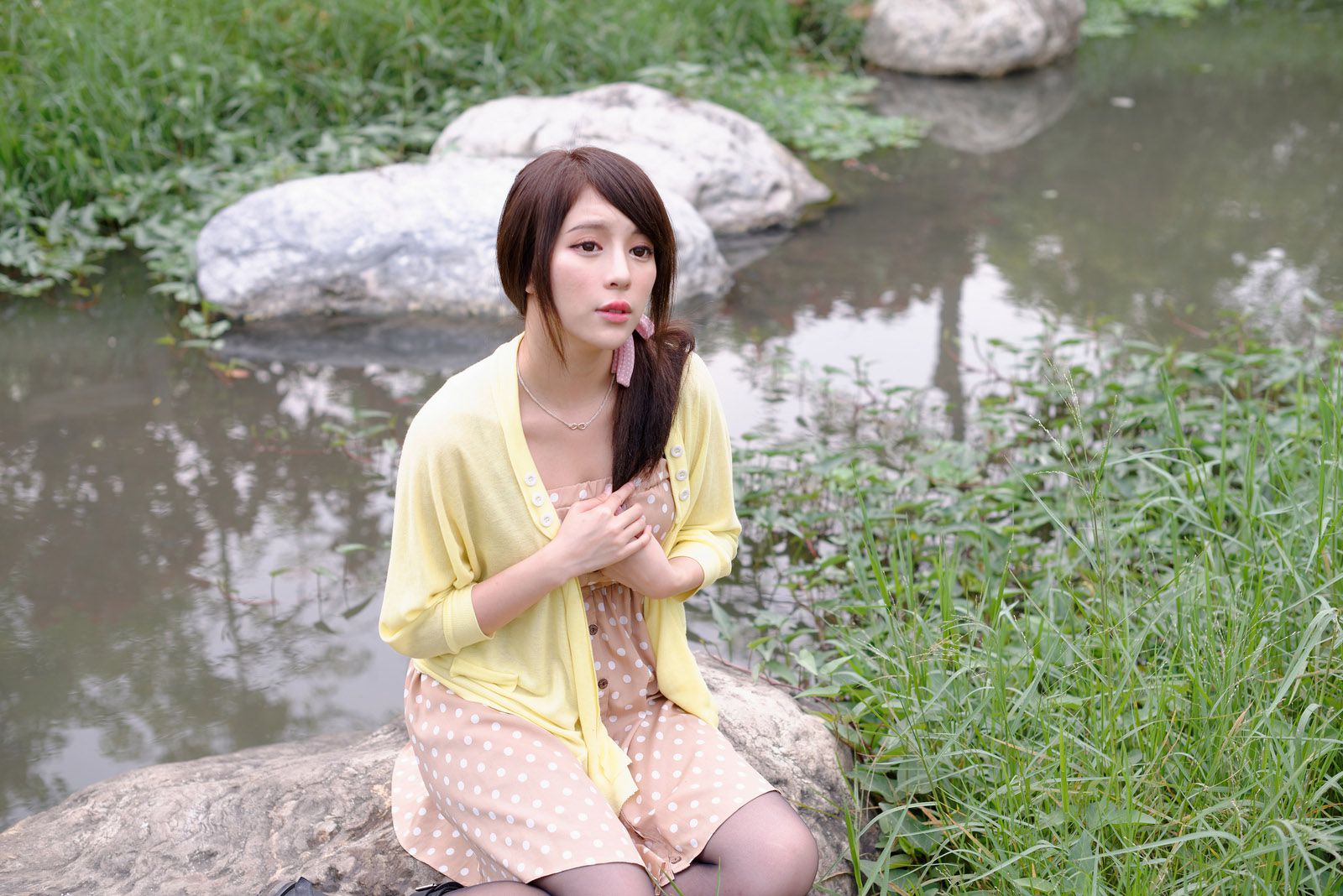 台湾女神张齐郡JULIE《踏青》