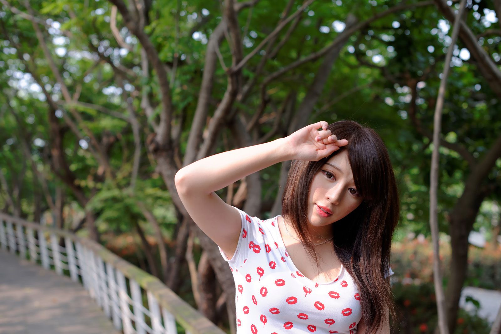 台湾女神张齐郡JULIE《踏青》