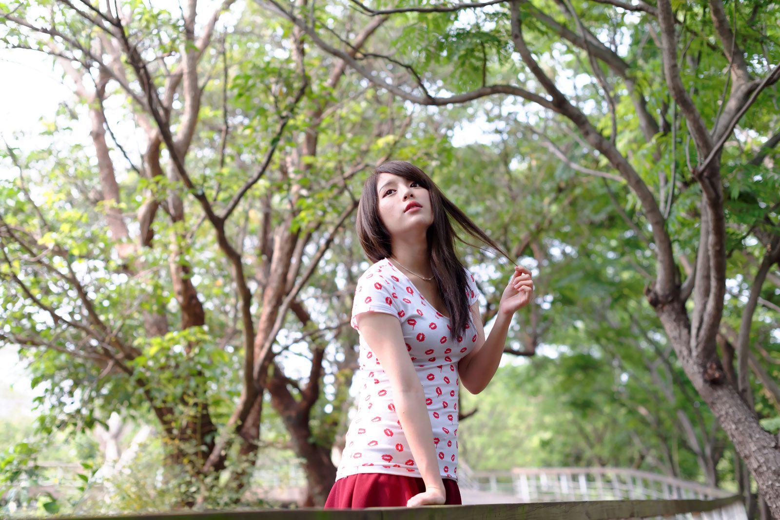 台湾女神张齐郡JULIE《踏青》