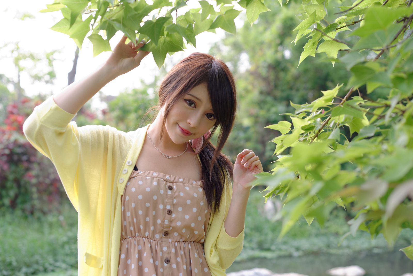 台湾女神张齐郡JULIE《踏青》