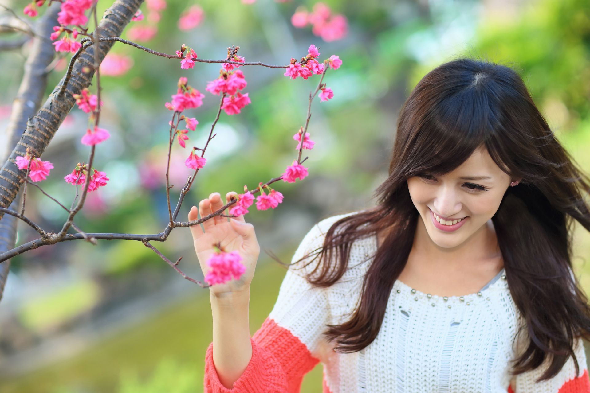 台湾美女鐘幸村/梁以辰《雙溪公園外拍》