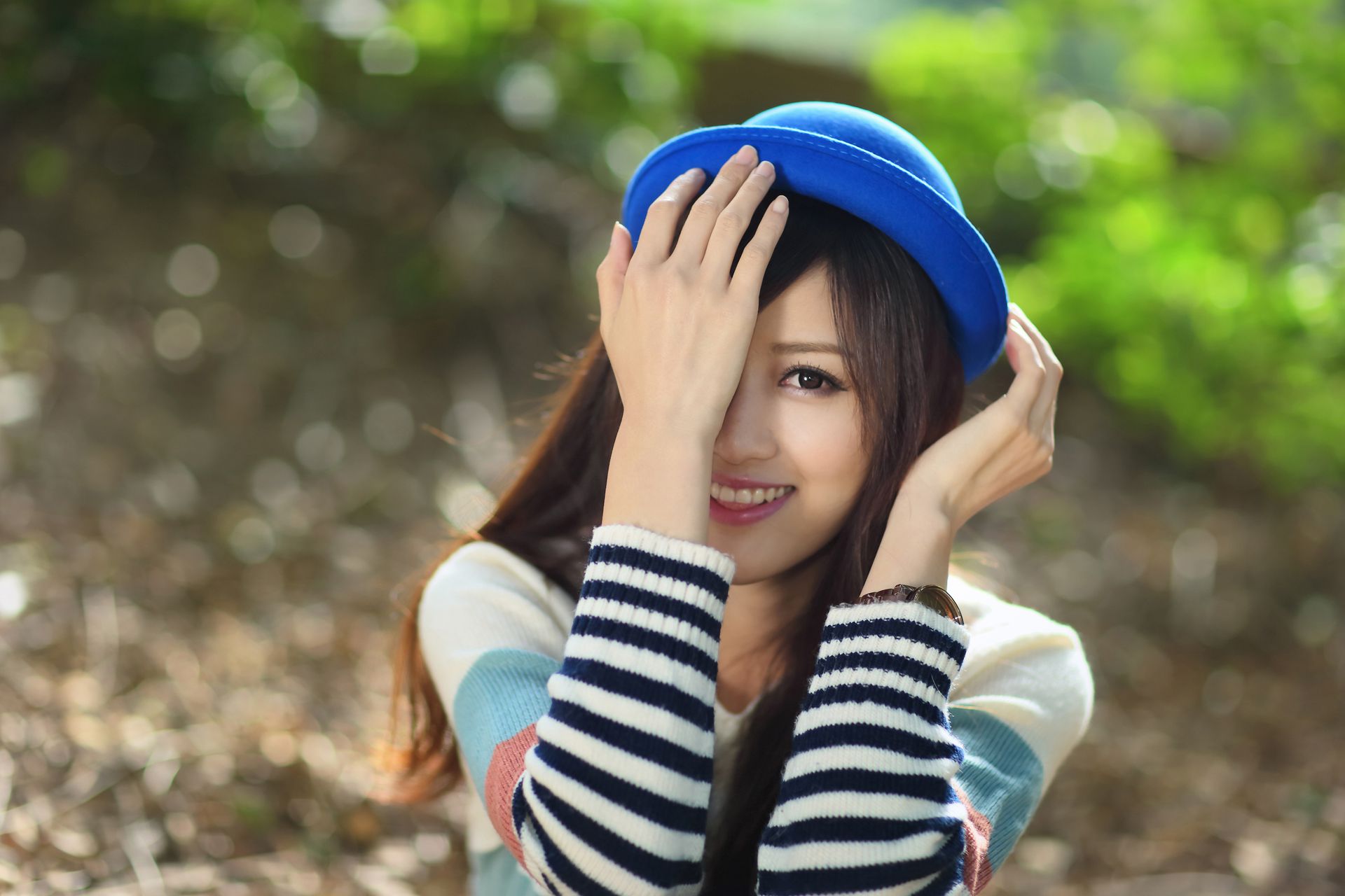台湾美女鐘幸村/梁以辰《雙溪公園外拍》