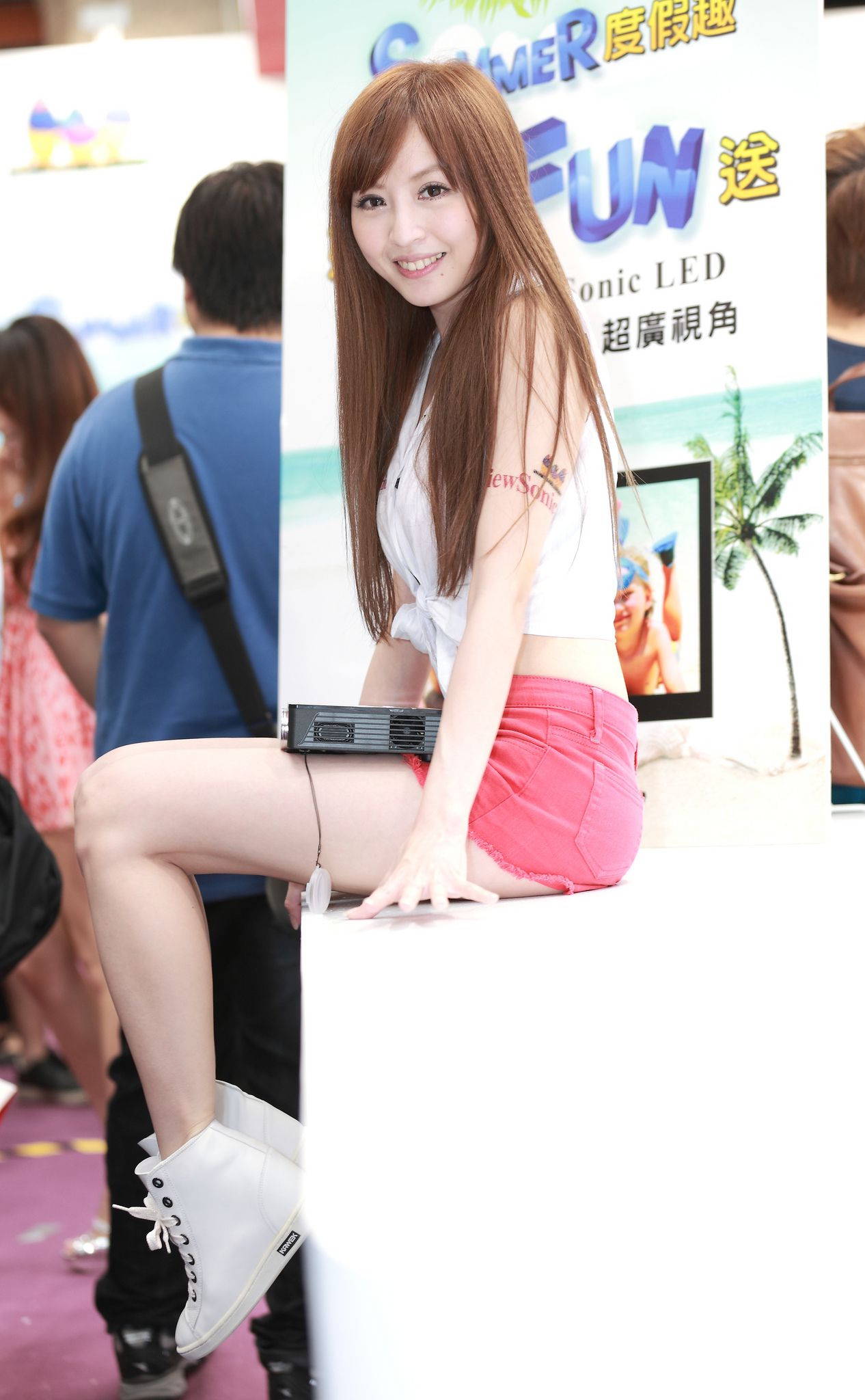 台湾美女倪千凌lucy《展会活动图集精选》高清合集