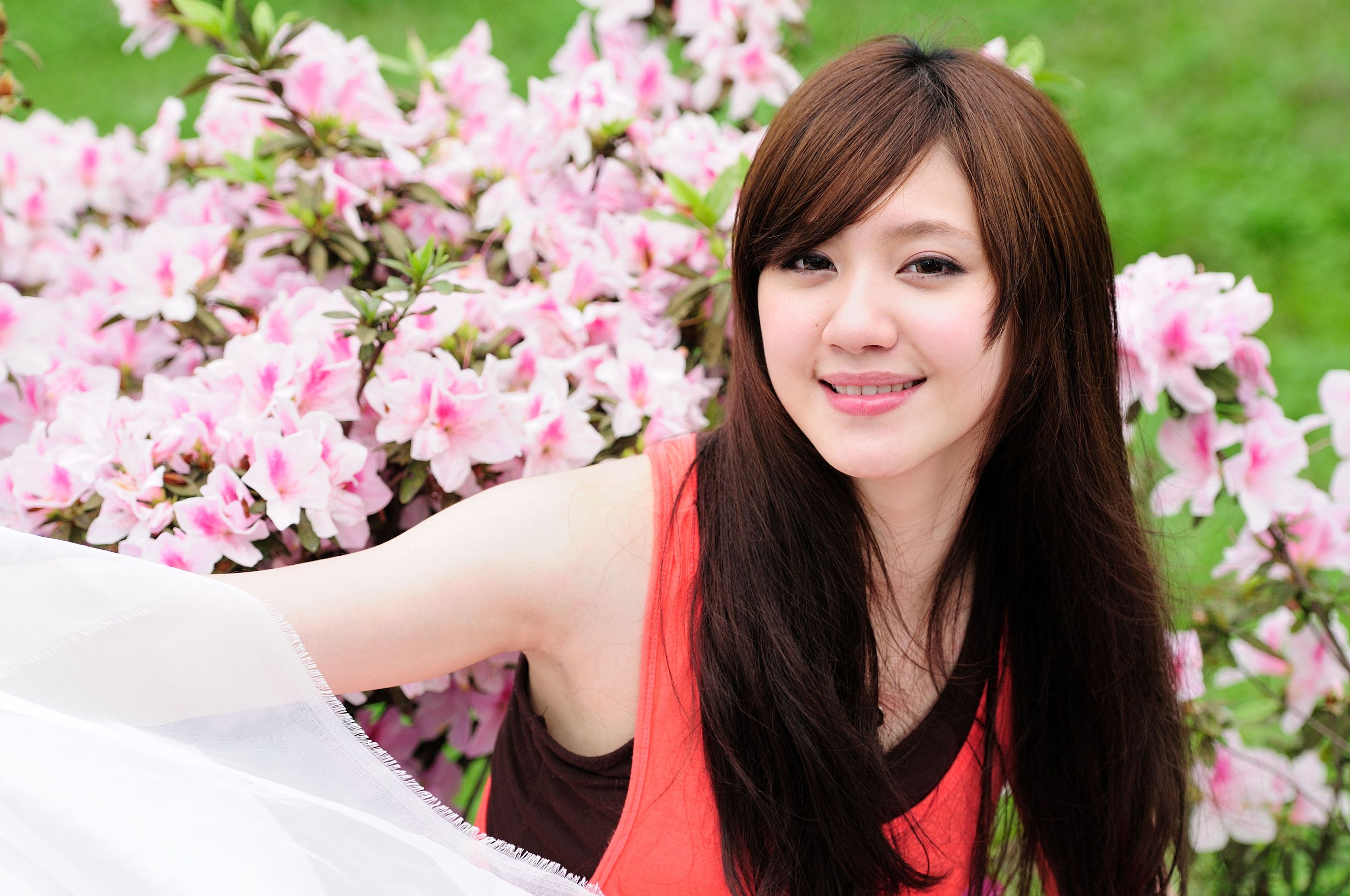 台湾美少女小雅《黑丝正妹街拍》