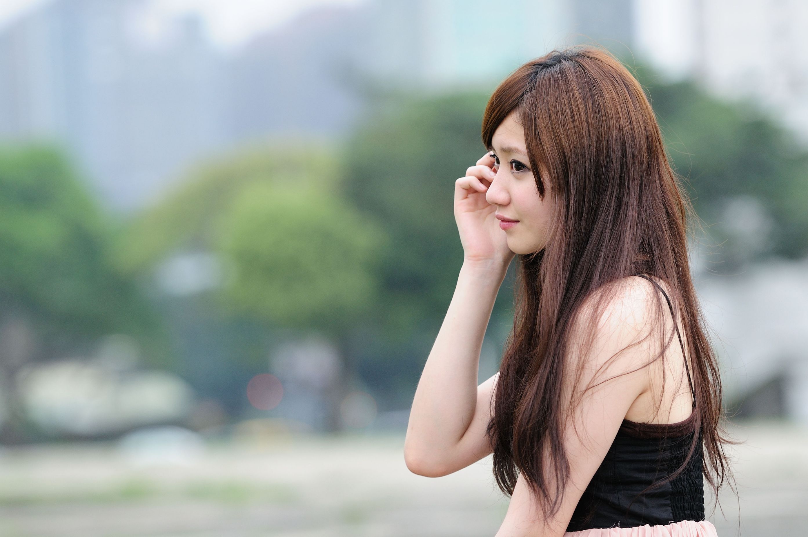 台湾美少女小雅《黑丝正妹街拍》