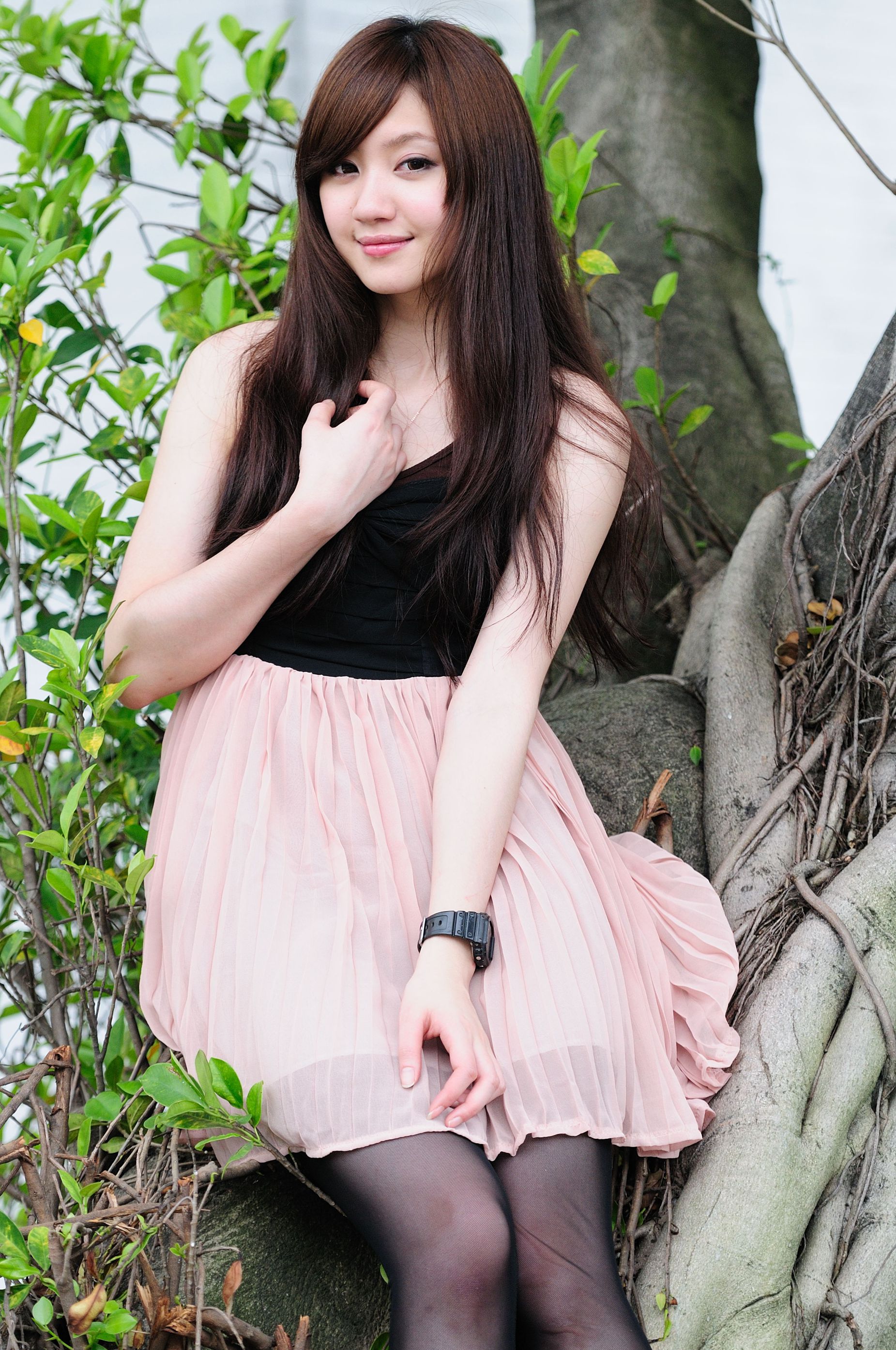 台湾美少女小雅《黑丝正妹街拍》