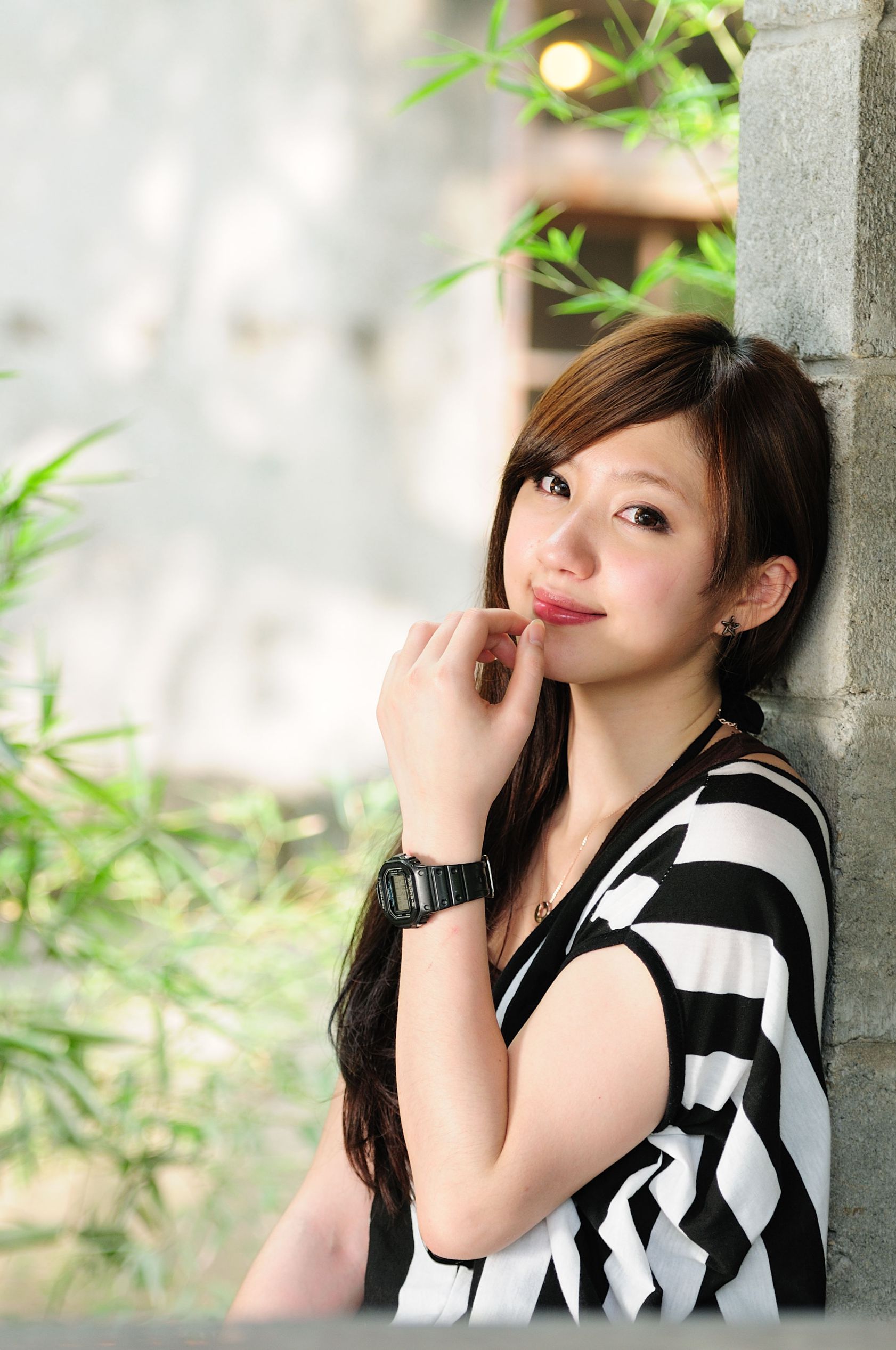 台湾美少女小雅《黑丝正妹街拍》