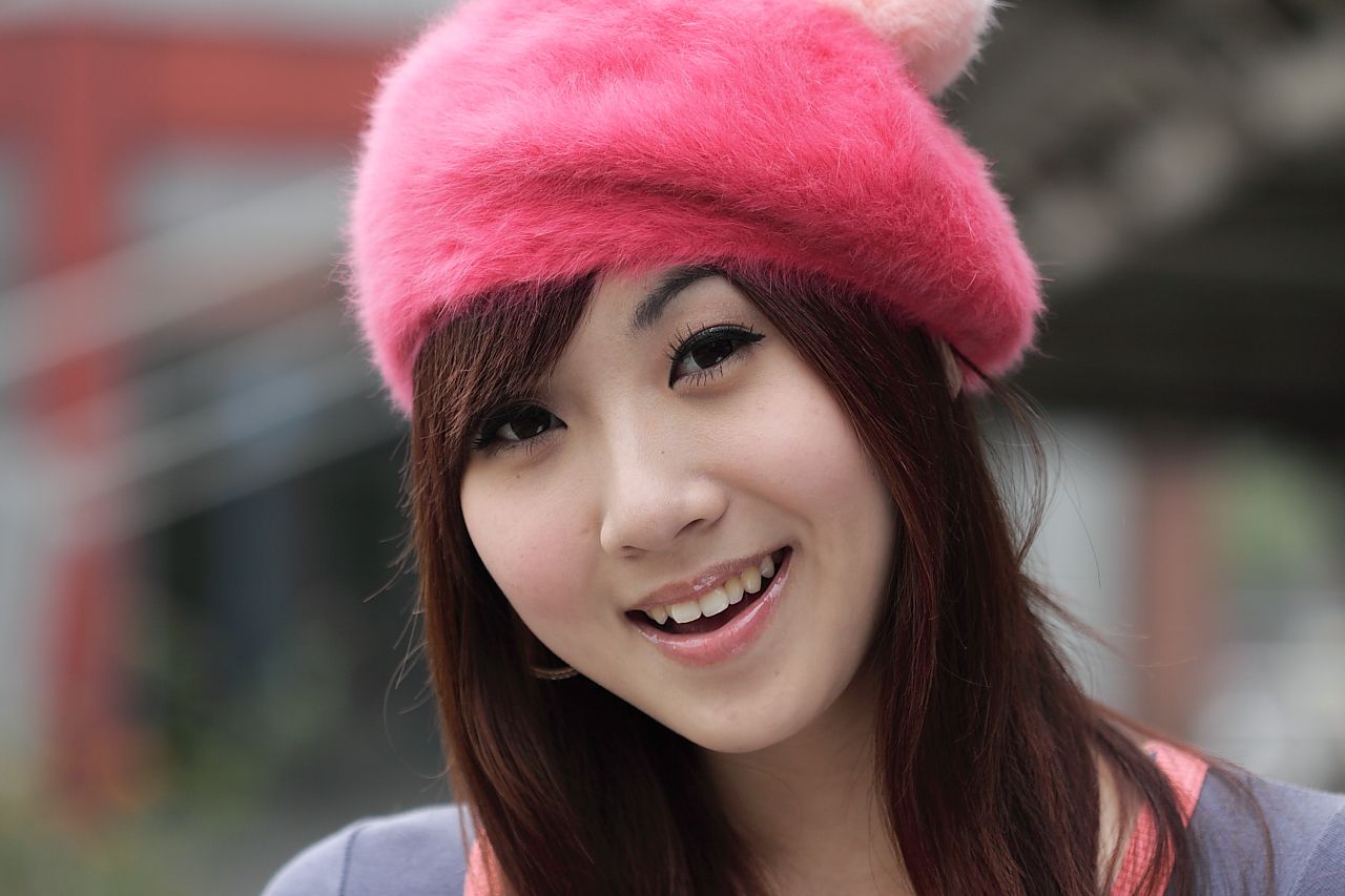 台湾清纯美女Angel《黑丝街拍图片》写真合集