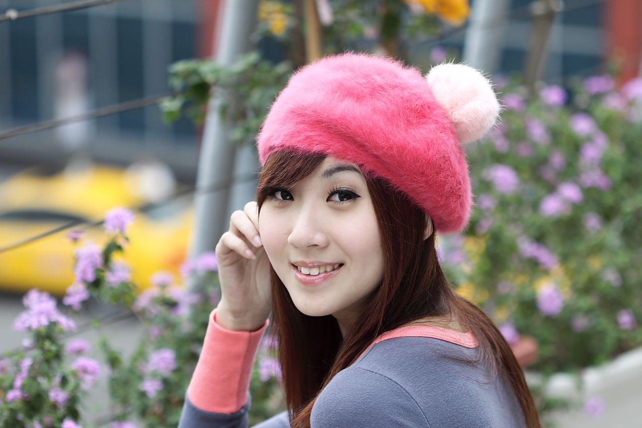 台湾清纯美女Angel《黑丝街拍图片》写真合集