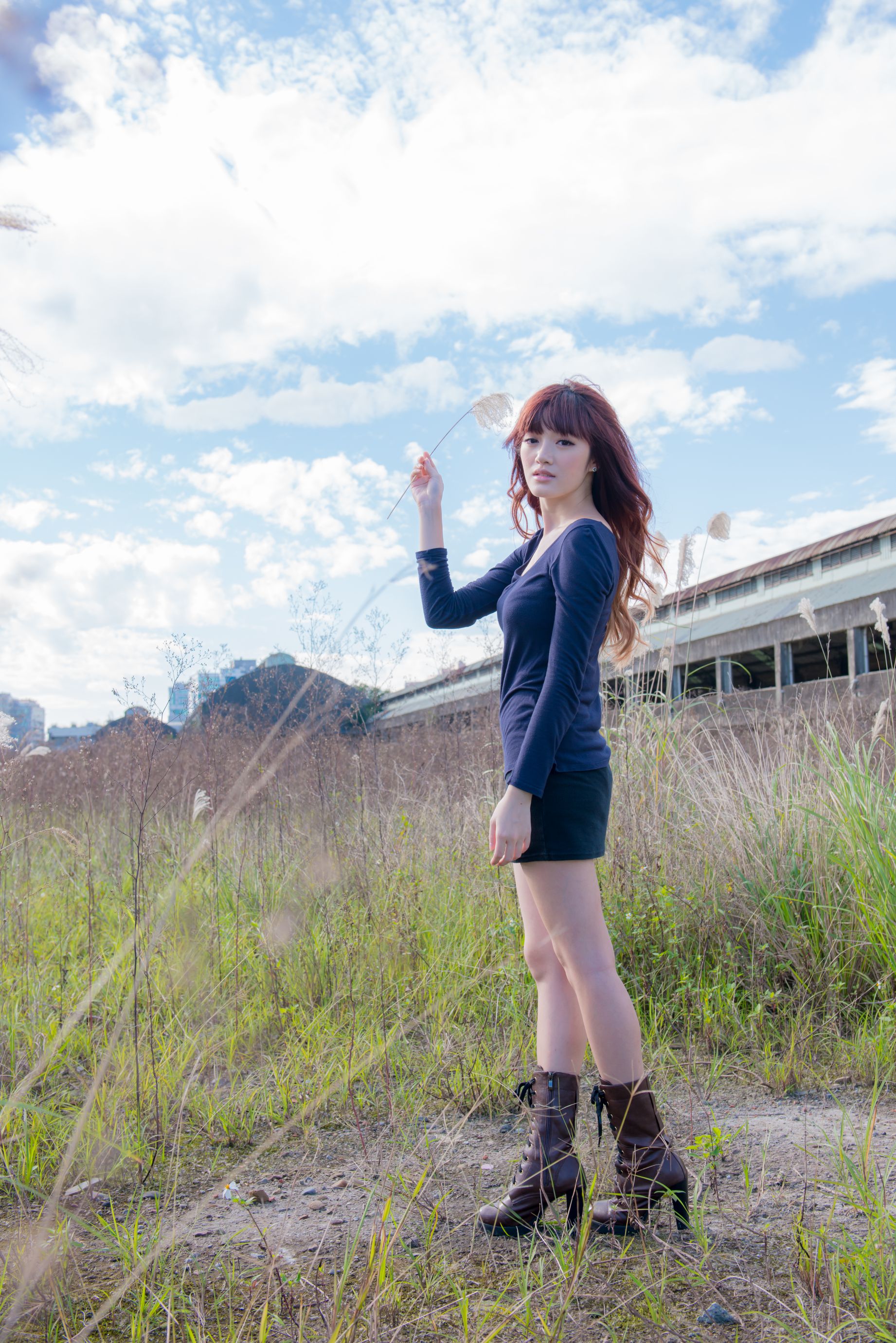 台湾正妹林岗怡Didy《废墟车站唯美外拍》