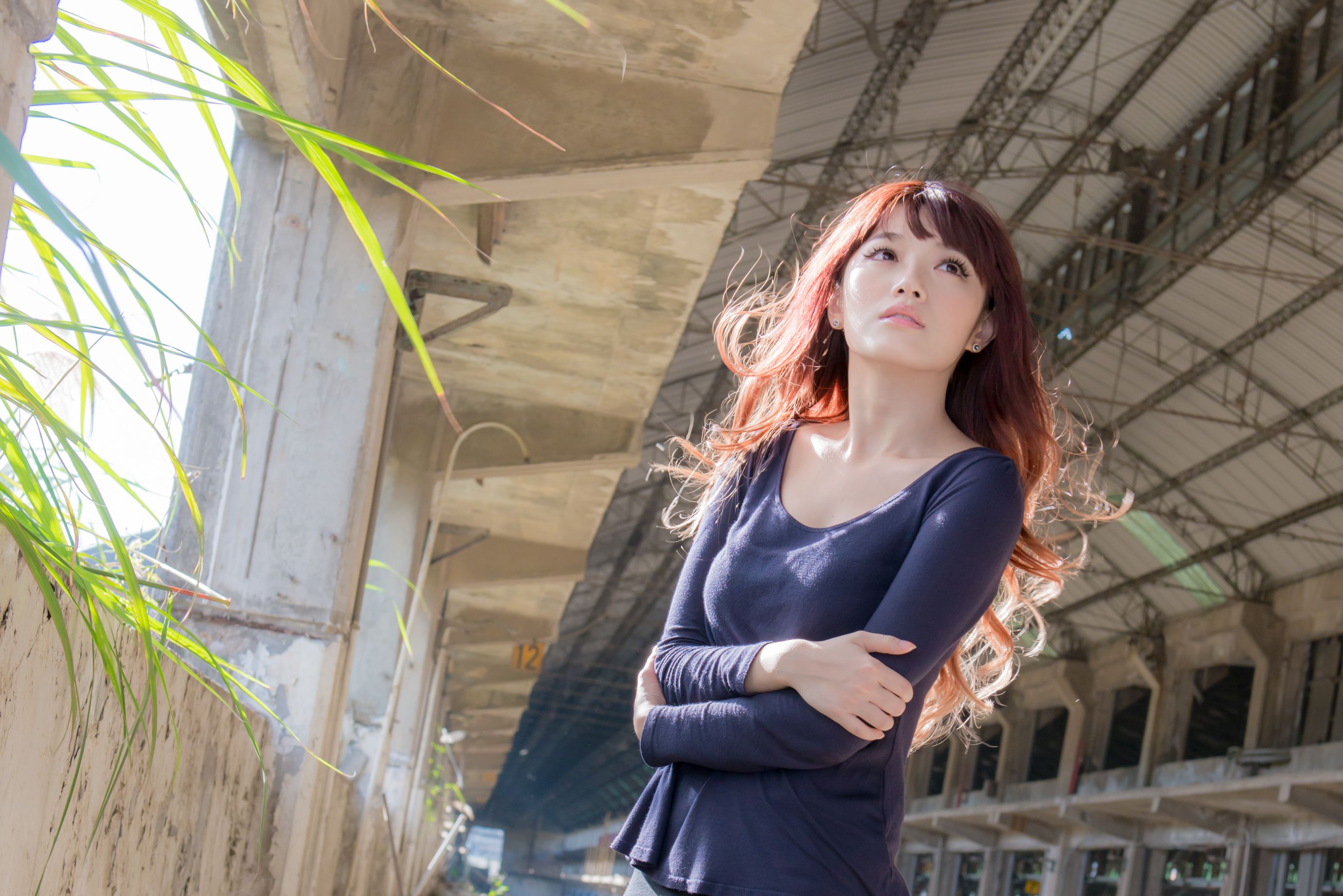 台湾正妹林岗怡Didy《废墟车站唯美外拍》