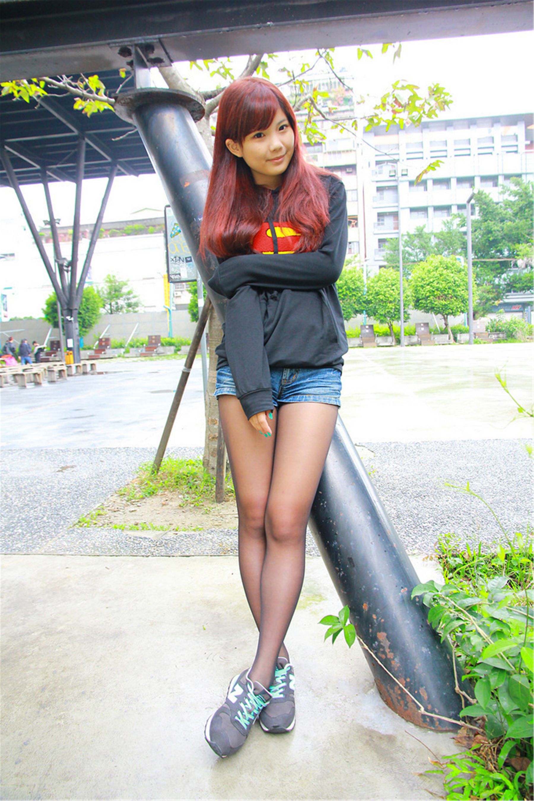 台湾美少女小静《電影公園外拍》