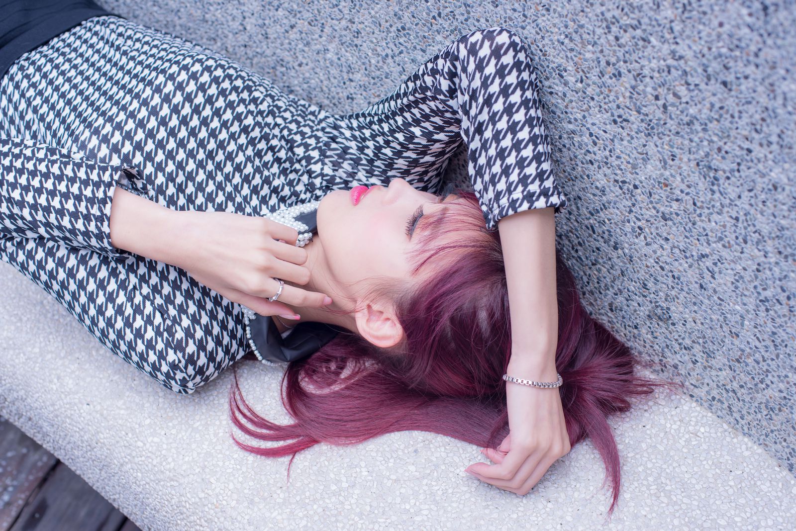 廖挺伶/Kila晶晶《超短裙+长靴街拍》