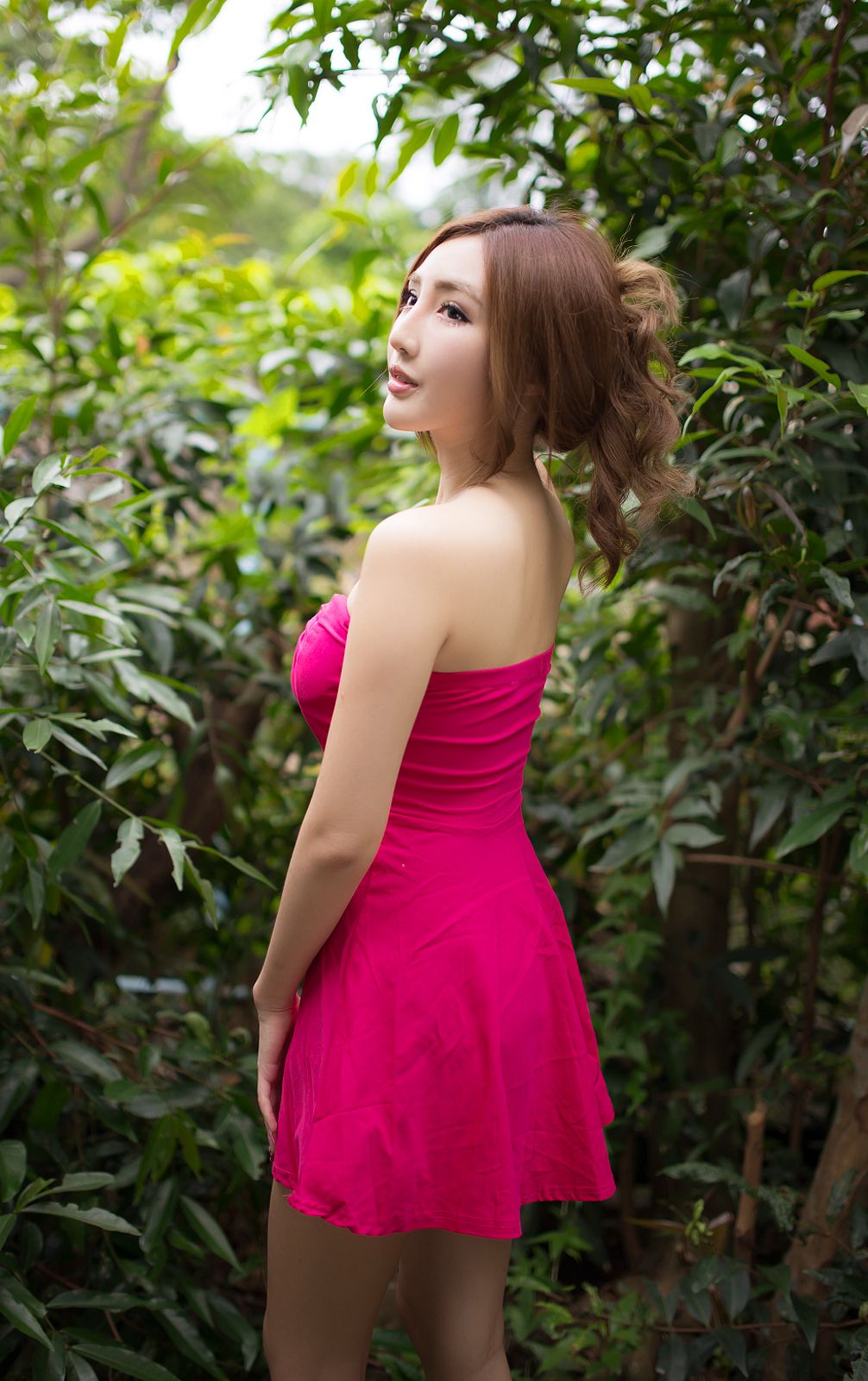 Syuan赵芸《极品粉嫩红裙女神》