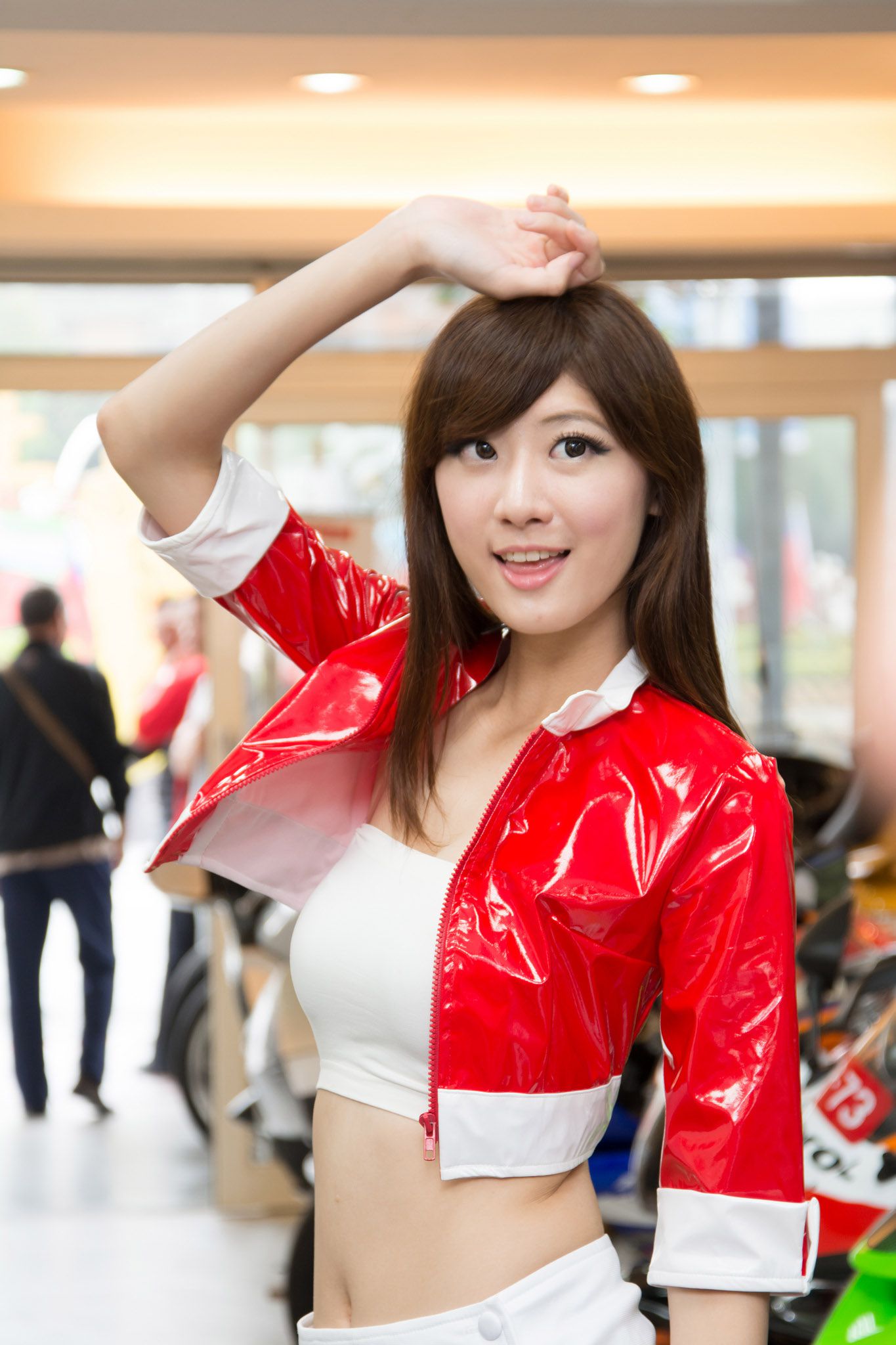 台湾美女Queena林茉晶《制服诱惑》写真图片合集