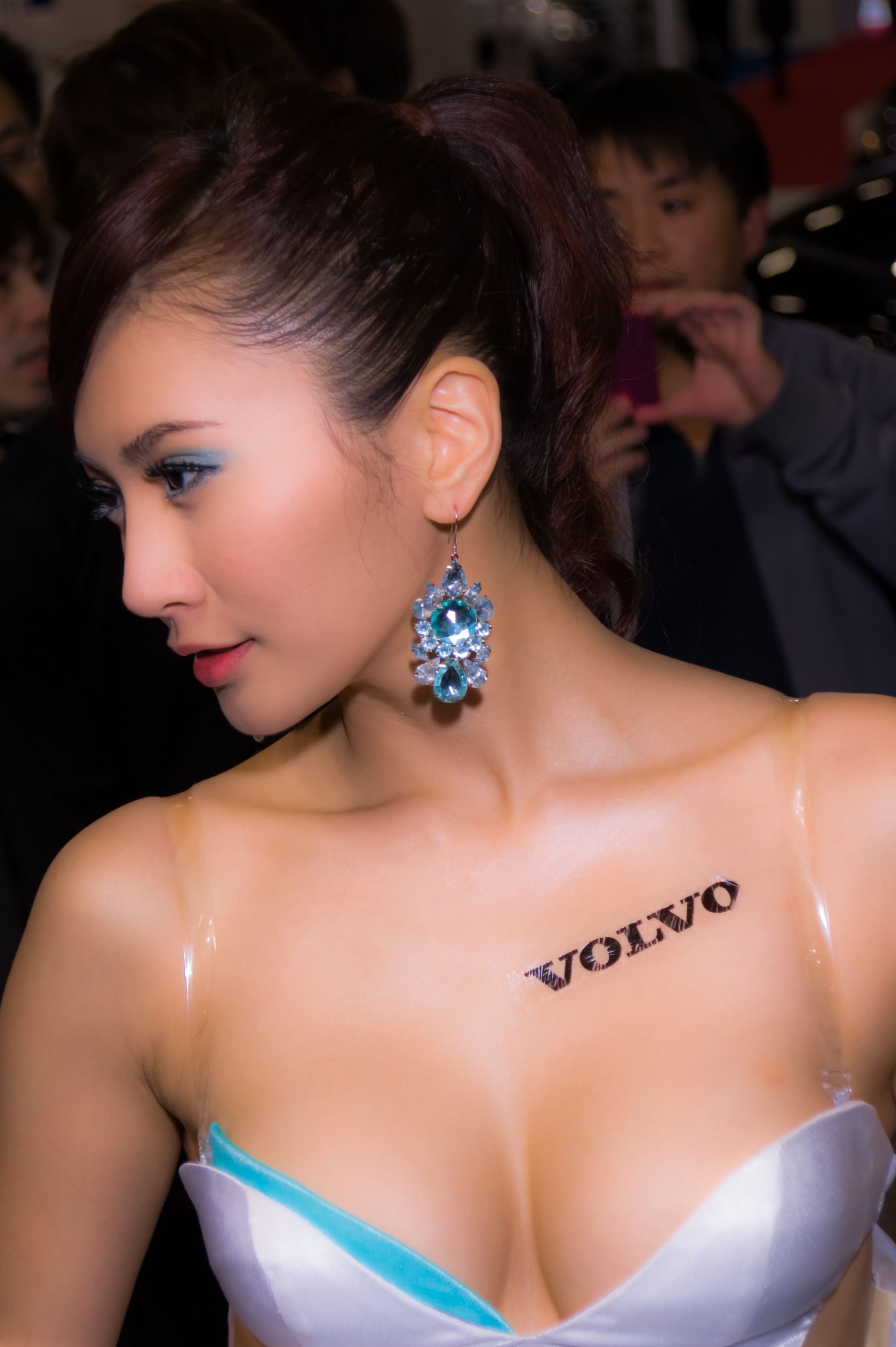 Mia魏靖軒《VOLVO车展美乳系列》高清套图