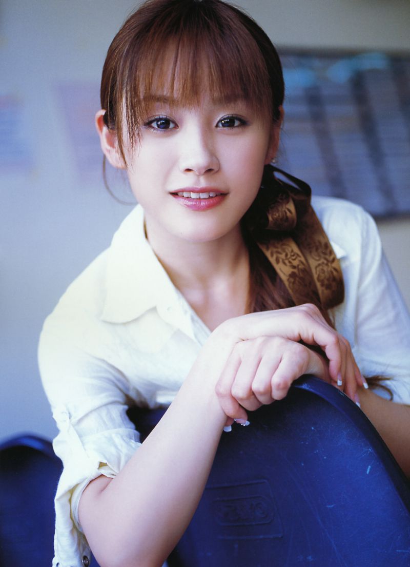 Ai Takahashi 高橋愛《Love Hello》 [PB]