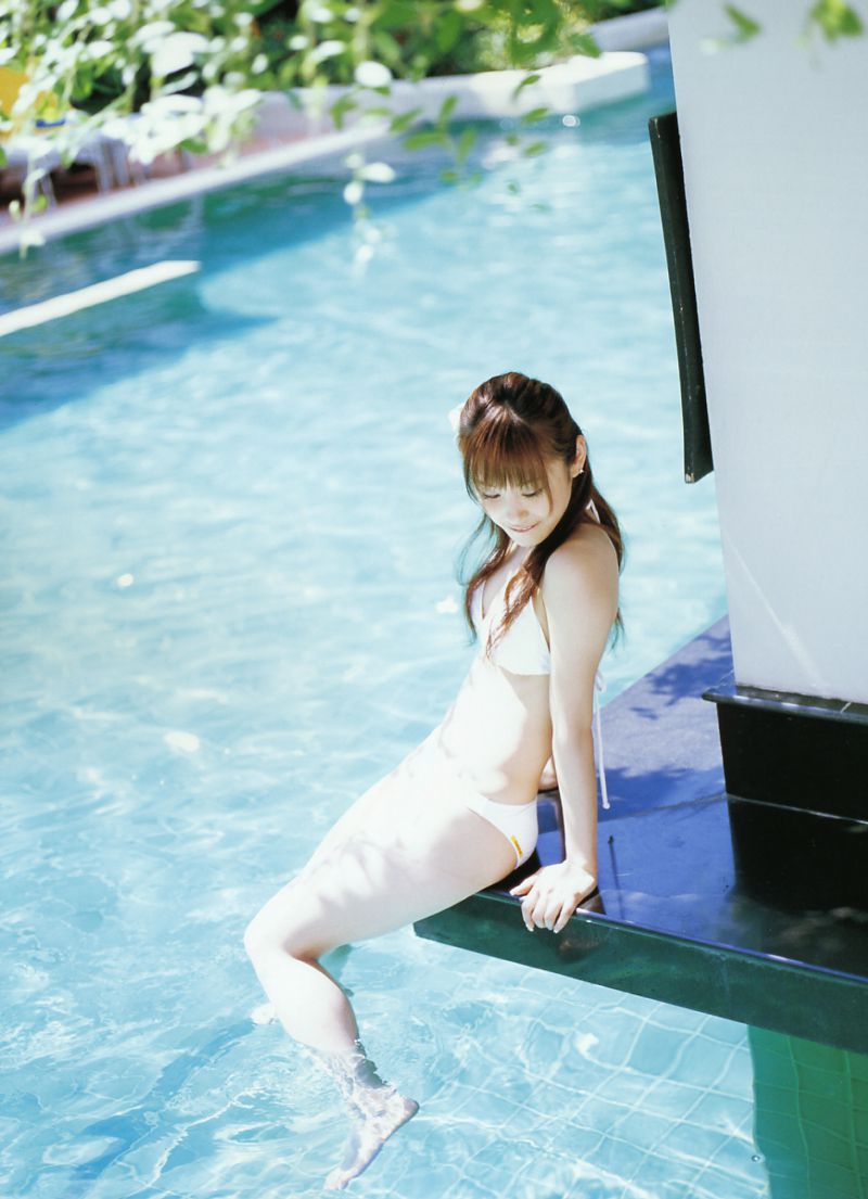 Ai Takahashi 高橋愛《Love Hello》 [PB]