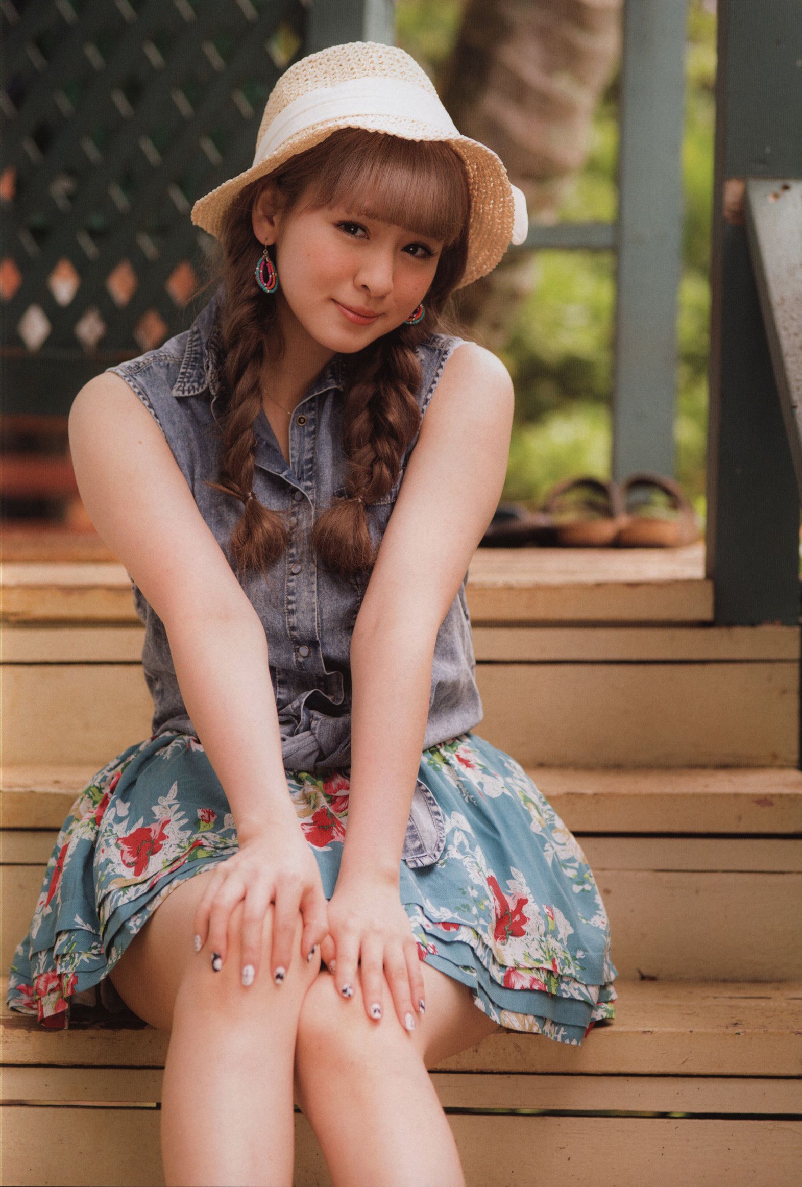 Alo Hello! Berryz 工房 Photobook 2013 [PB]