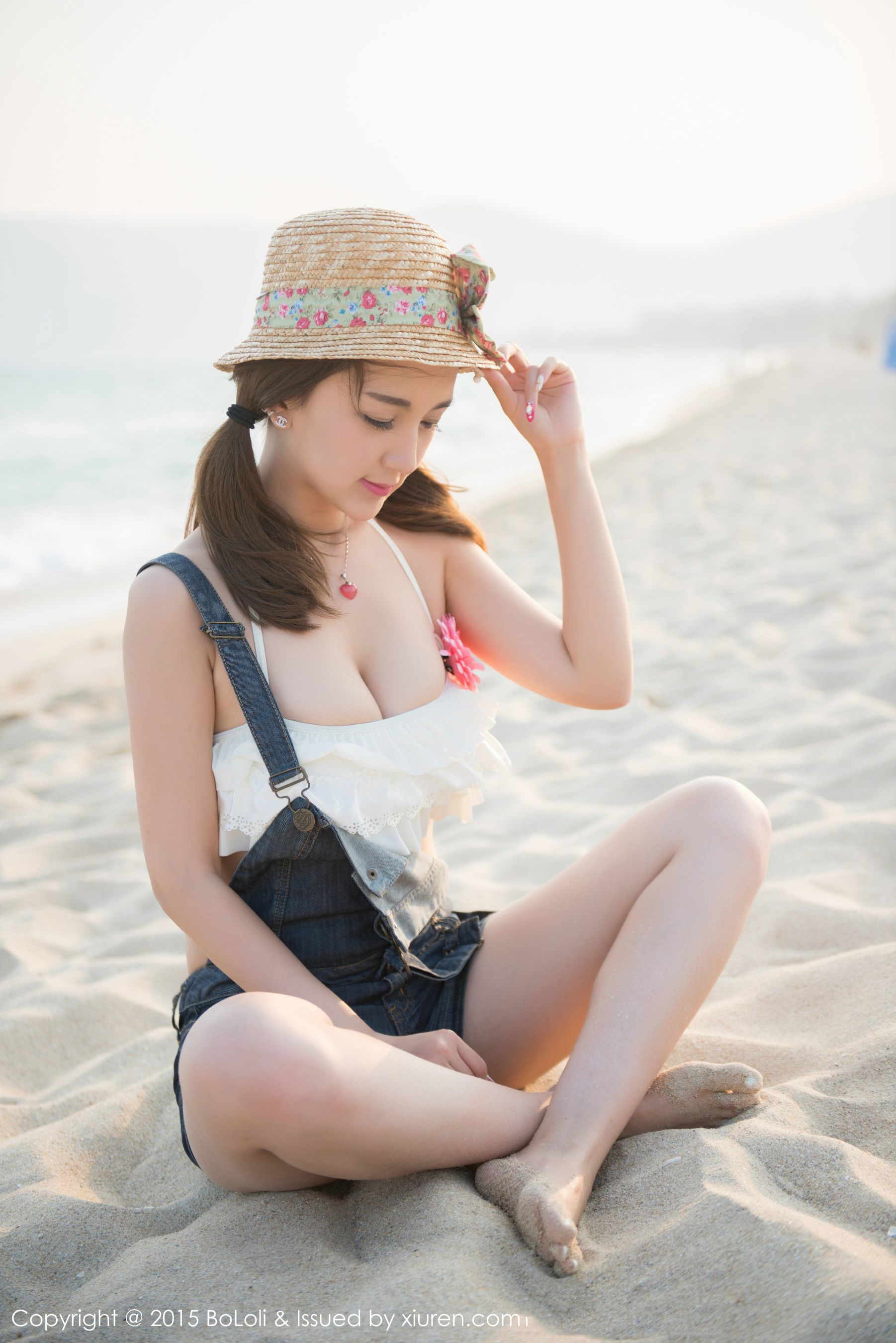 Monkey_小潘鼠《三亚旅拍》又萌又美外拍系列  [BoLoli波萝社] Vol.015 写真集