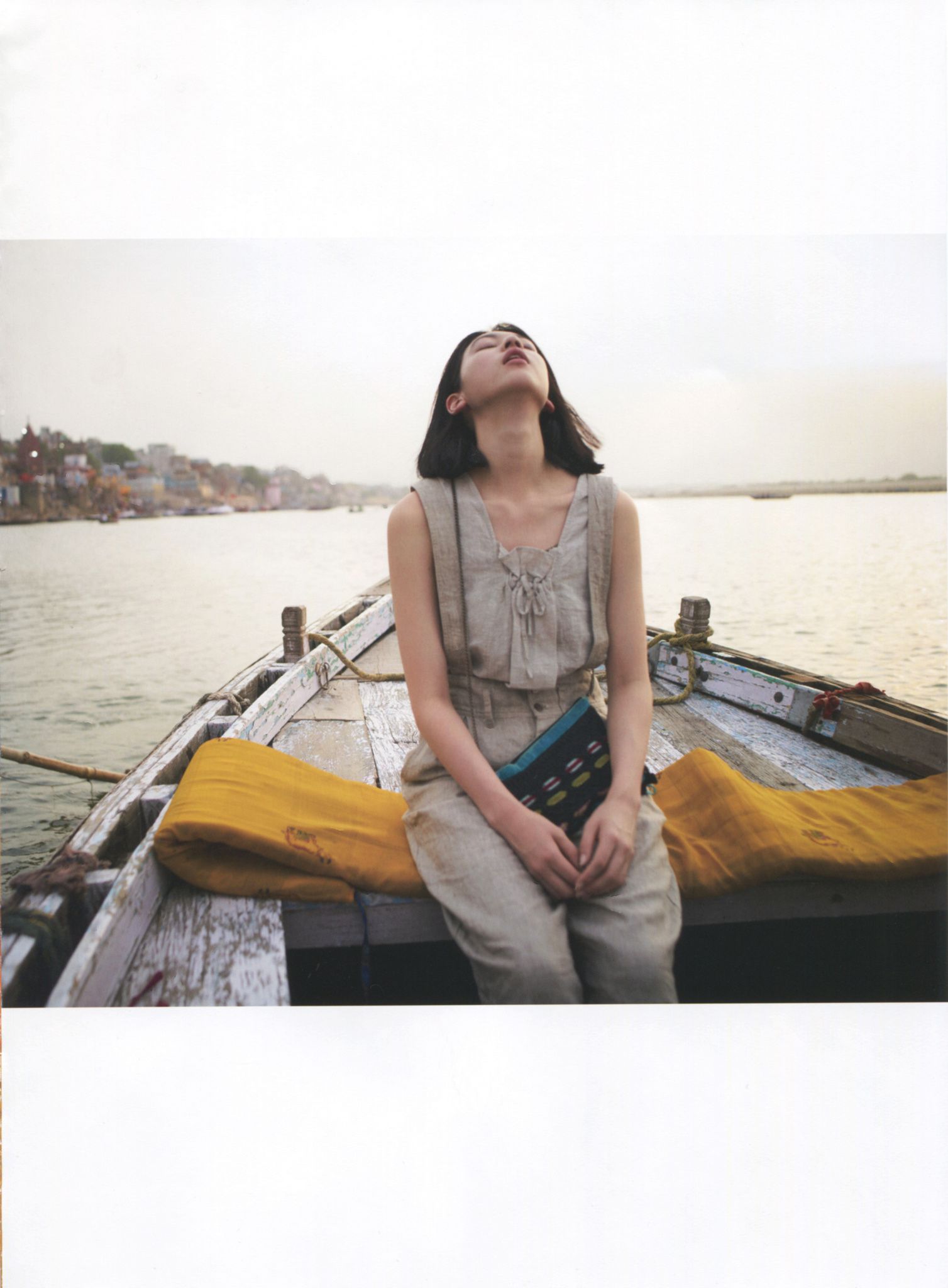 Ayaka Miyoshi 三吉彩花 《わたし》[PB]