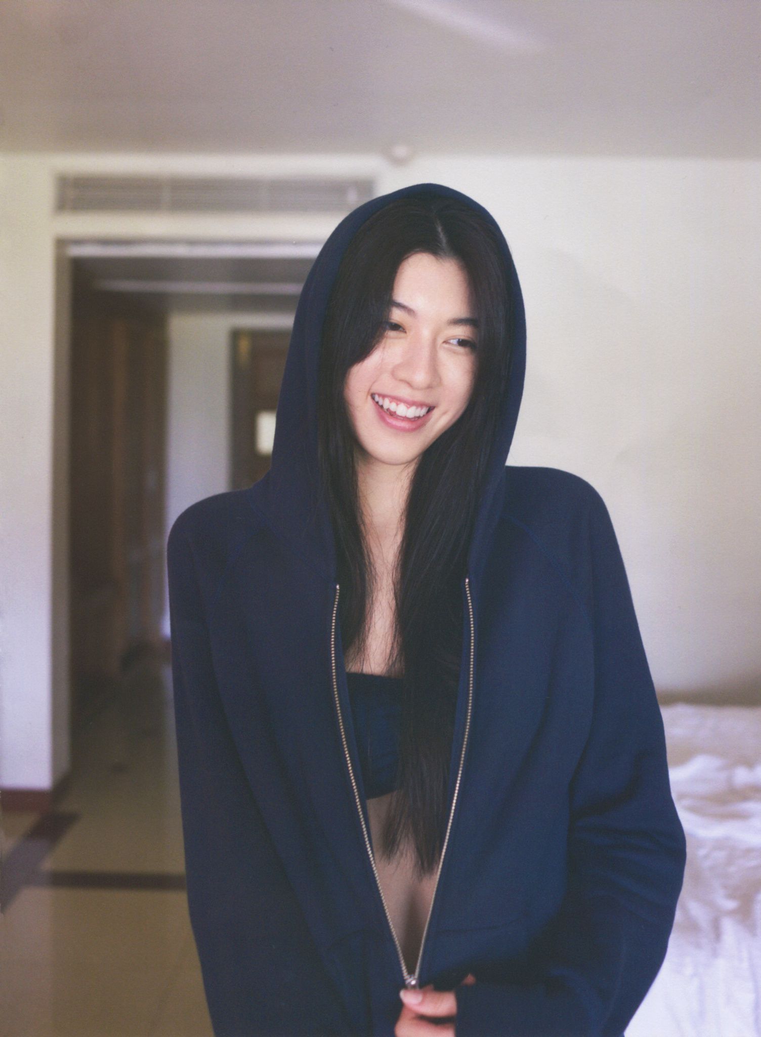 Ayaka Miyoshi 三吉彩花 《わたし》[PB]