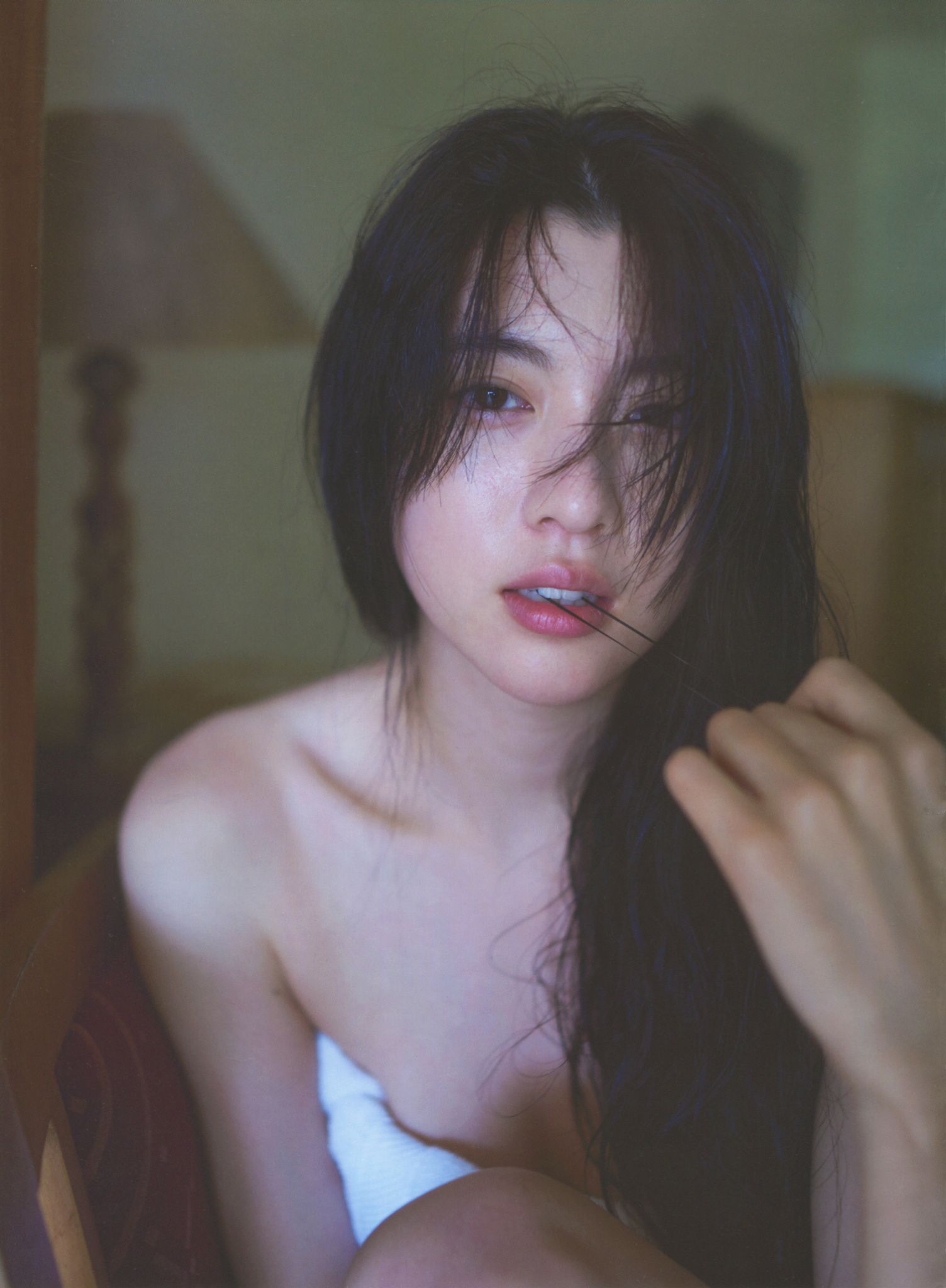 Ayaka Miyoshi 三吉彩花 《わたし》[PB]