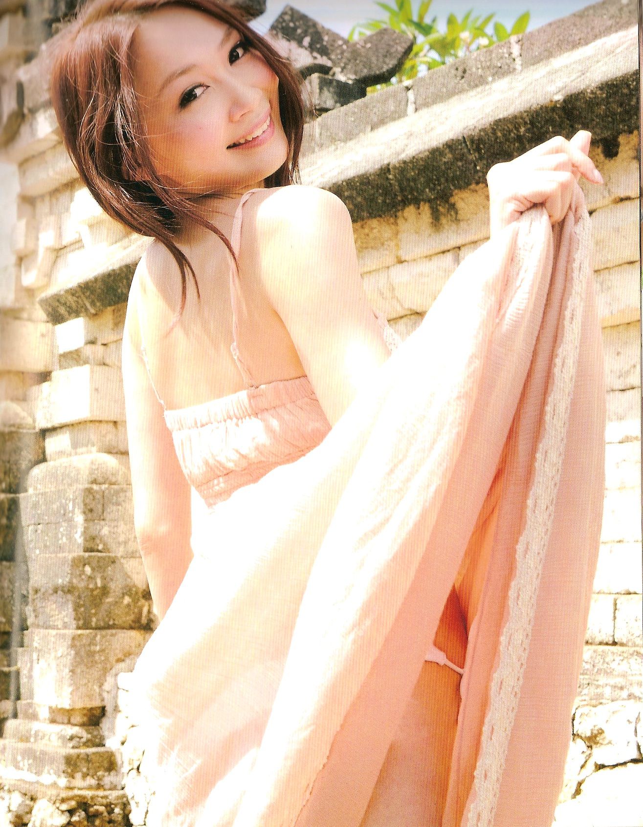 Carol楊焉《Huge》 [Photo Book]