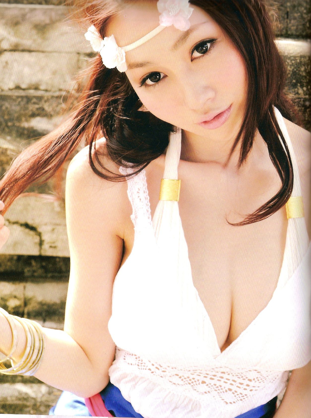 Carol楊焉《Huge》 [Photo Book]