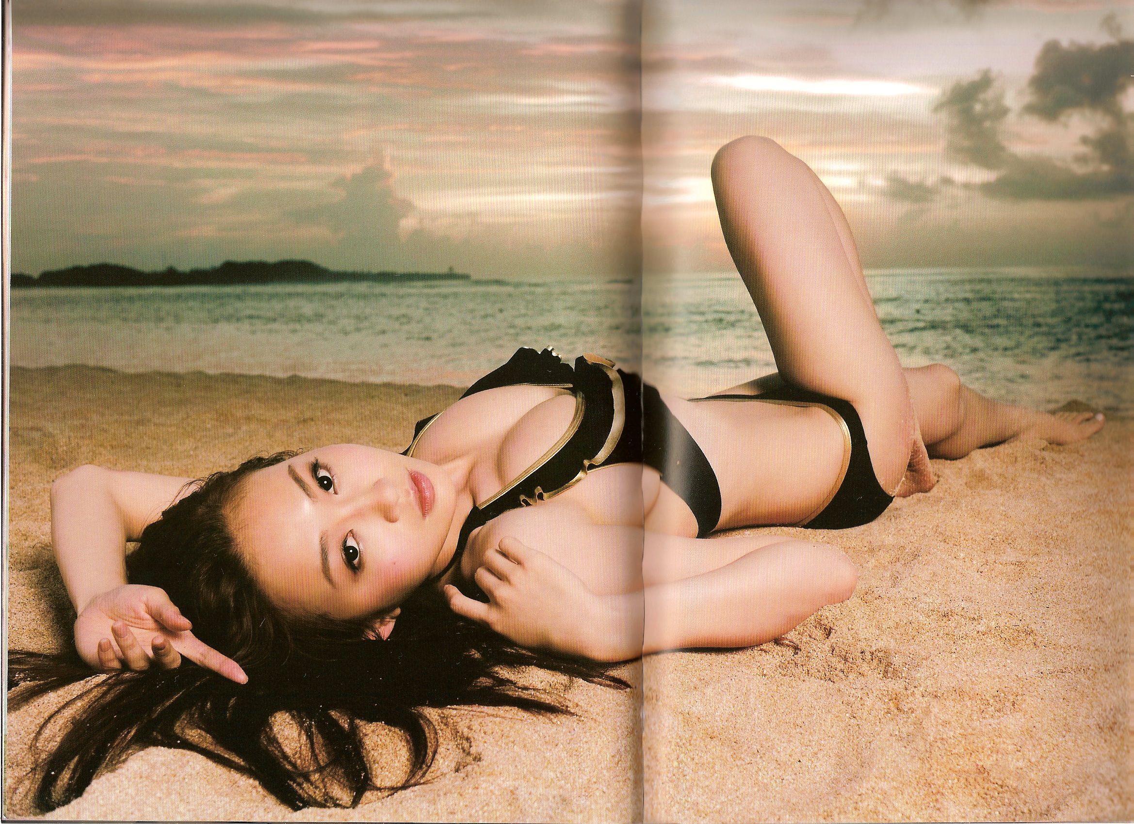 Carol楊焉《Huge》 [Photo Book]