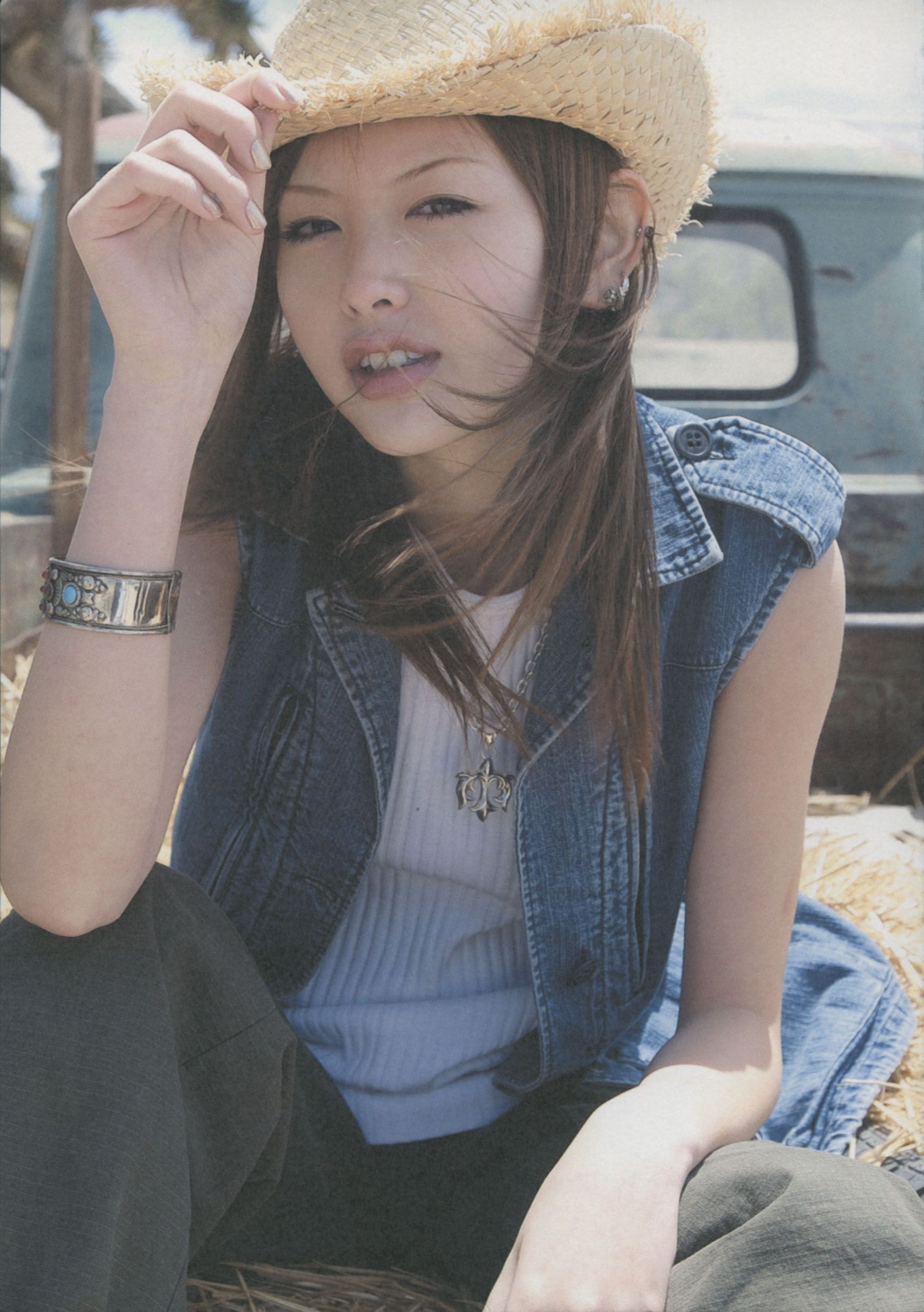 Emi Suzuki 铃木惠美 《Love》[PB]