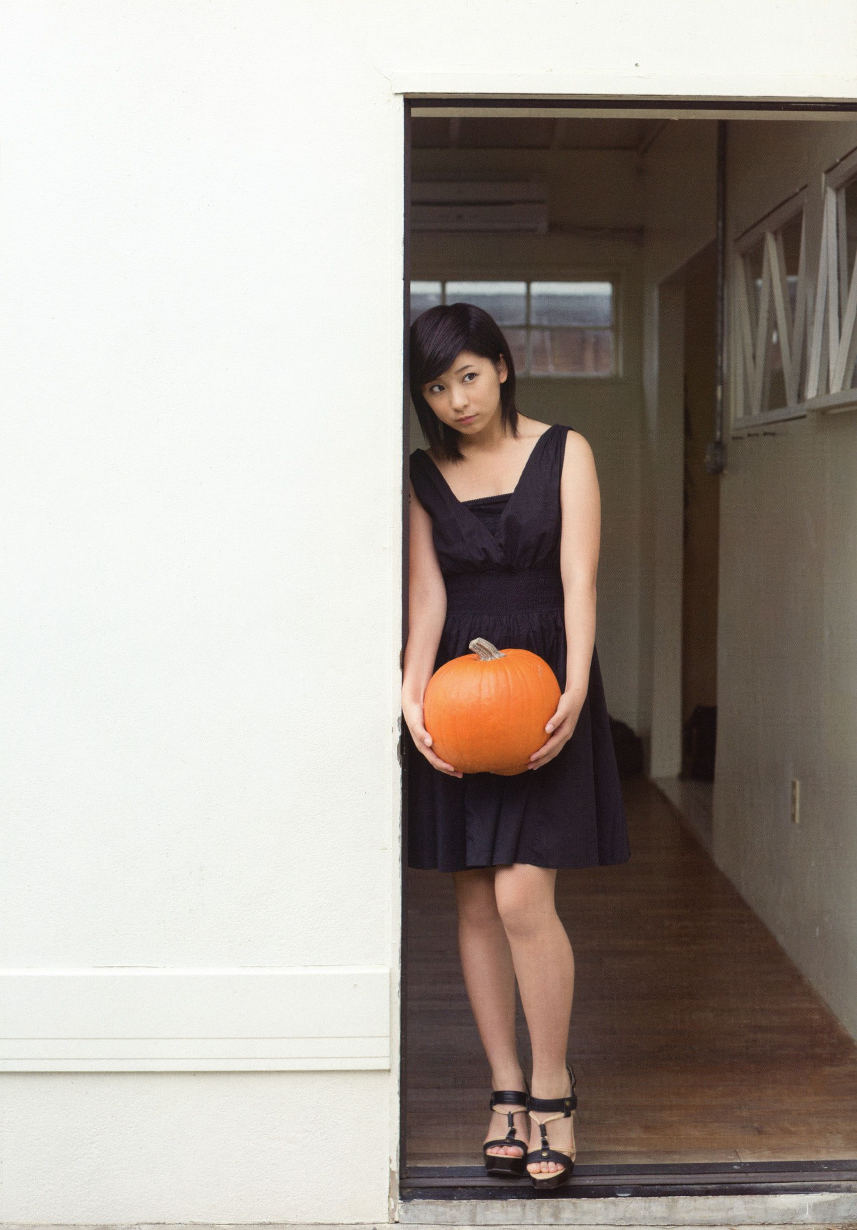 福田花音《Kanyon 17》 [Photo Book]