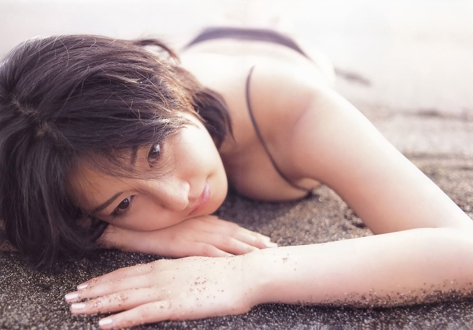 佐藤寛子《情熱 》(見開連結済) [PhotoBook]