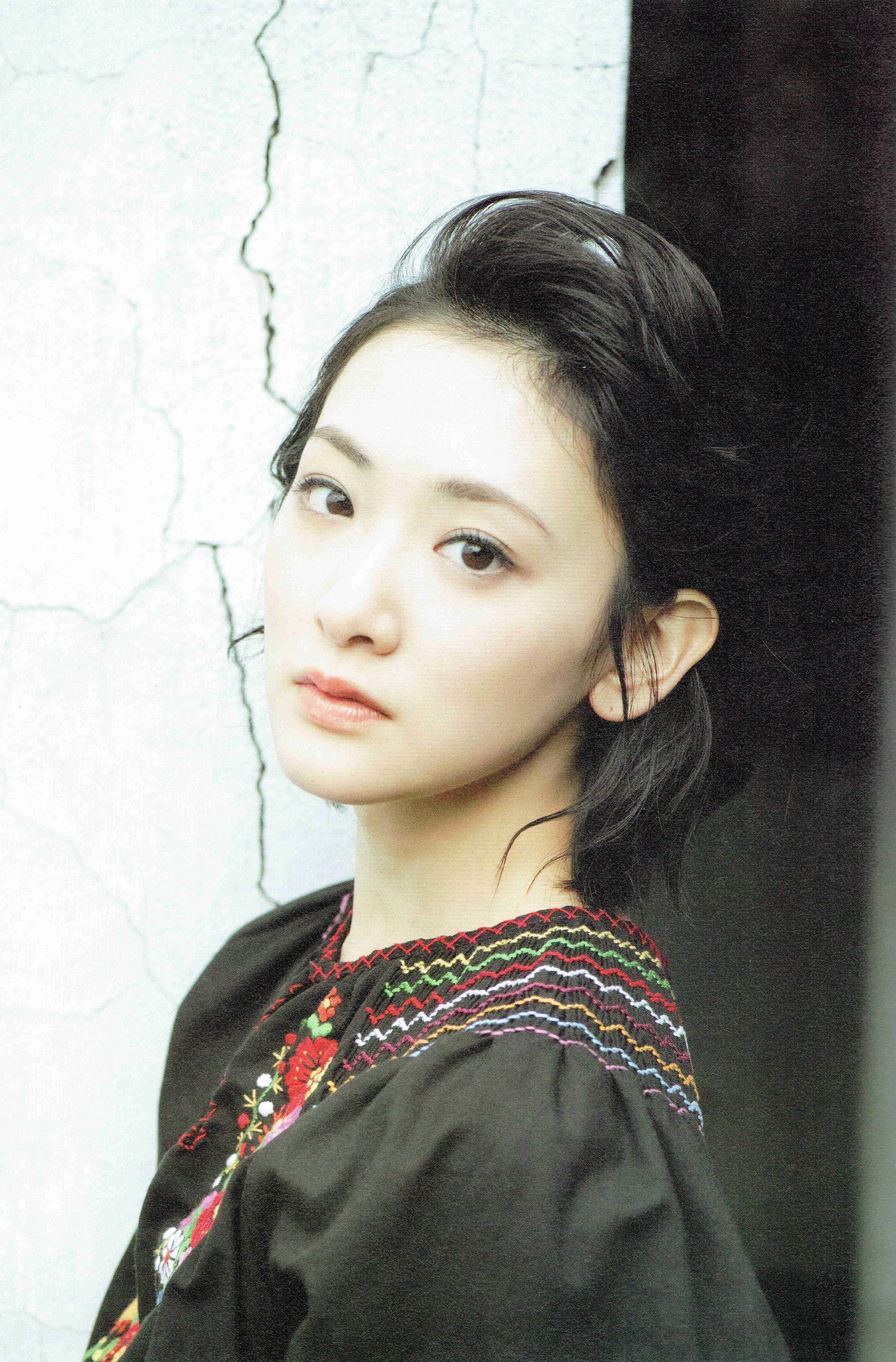 生駒里奈《君の足跡》 [Photo Book]